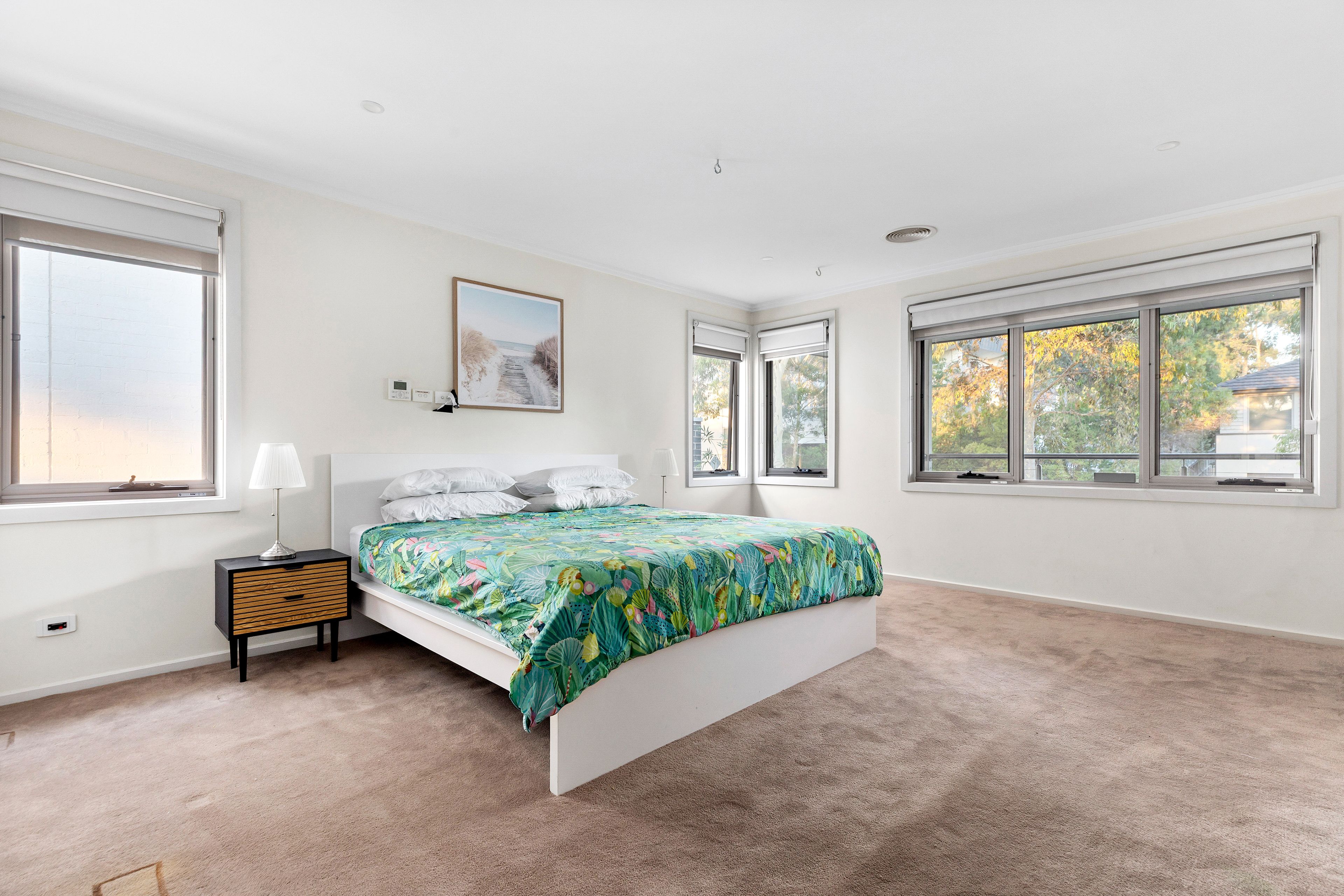 105 Parkville Avenue — photo 5 of 14