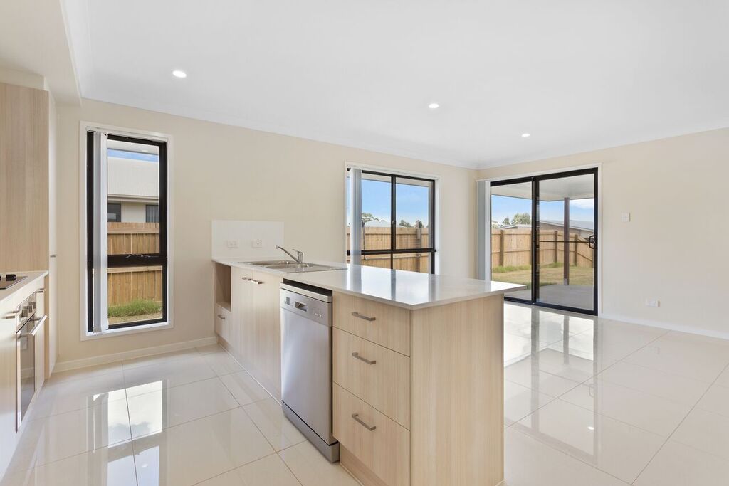 1/26 Myrtleford Crescent, CAMBOOYA, QLD 4358