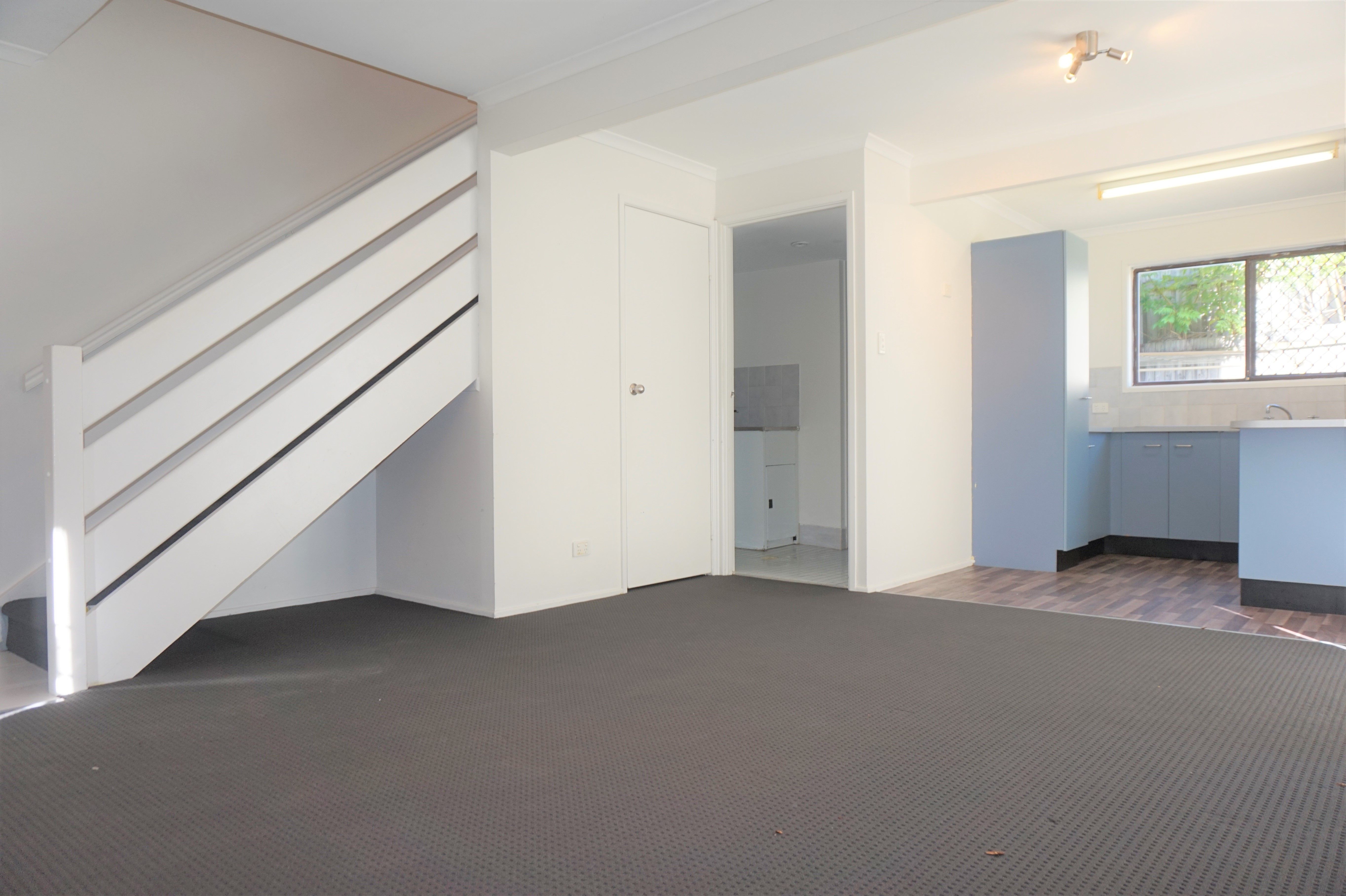 8/34 Defiance Road, Logan Central, QLD 4114