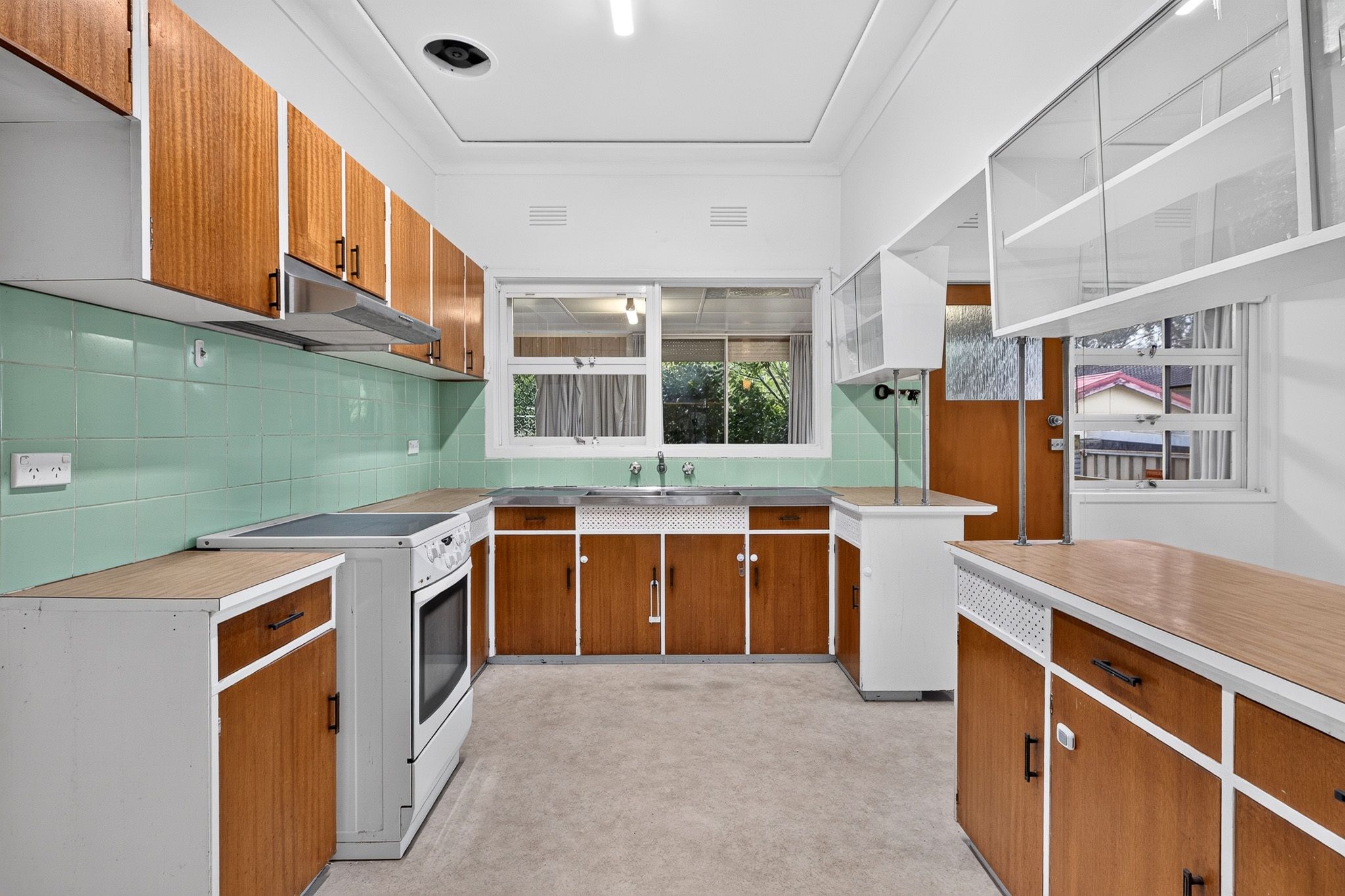 65 Belmont Road — photo 7 of 29