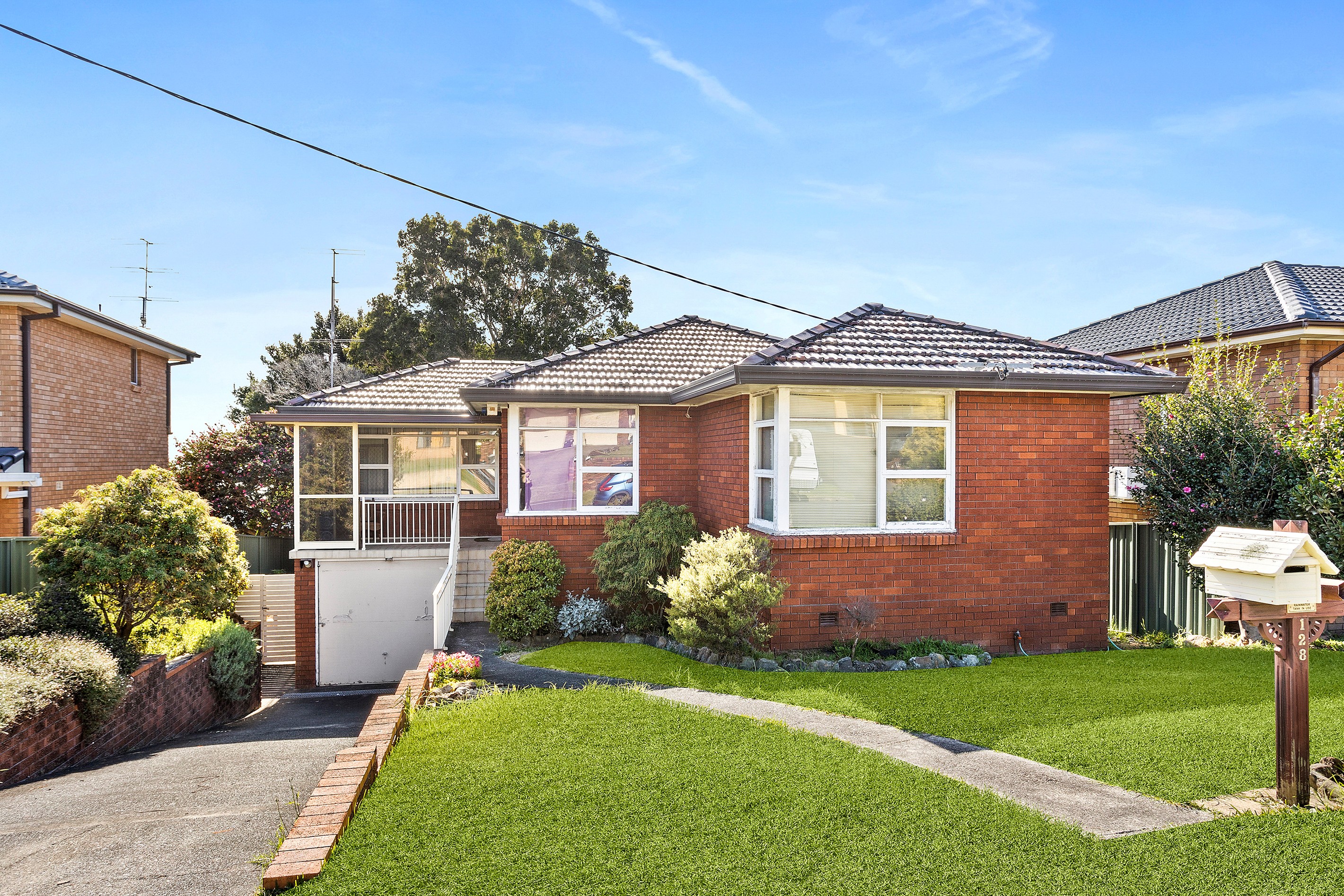 128 Landy Drive, Mount Warrigal, NSW 2528