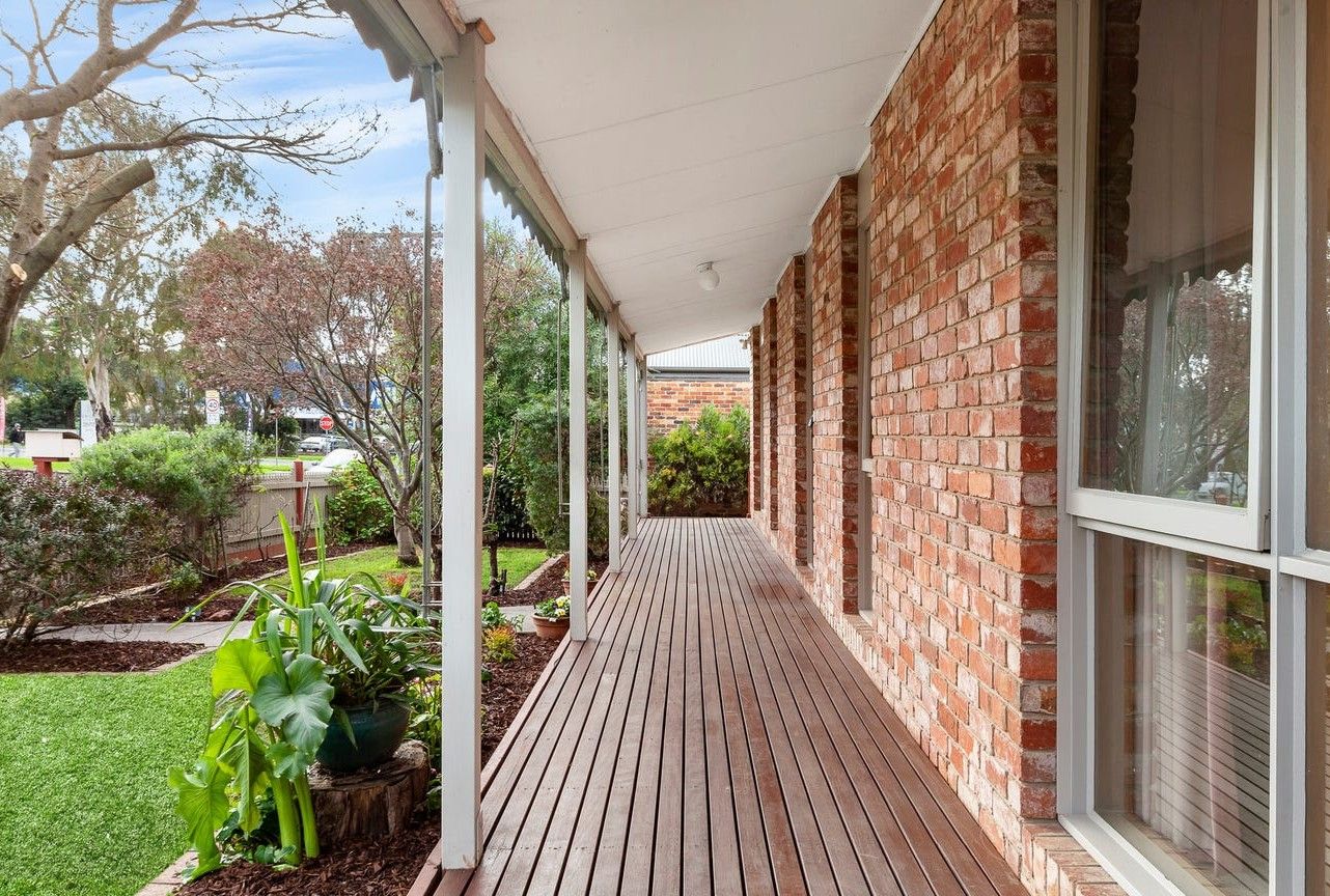 2 Bruford Street, Diamond Creek, VIC 3089