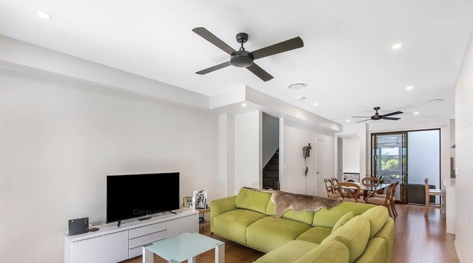 9 Mearns Street, Fairfield, QLD 4103