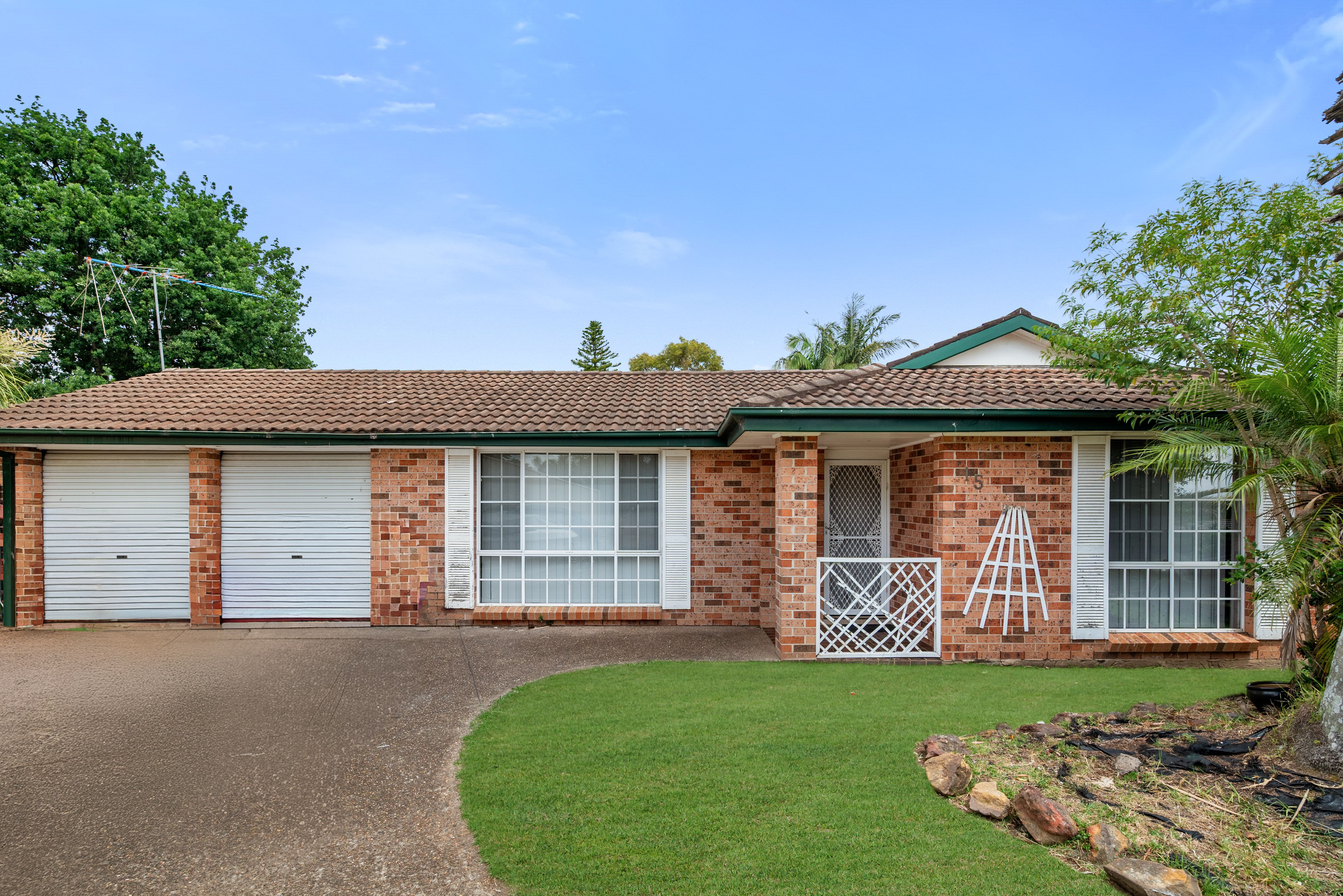 15 Jessica Place , Rosemeadow NSW 2560