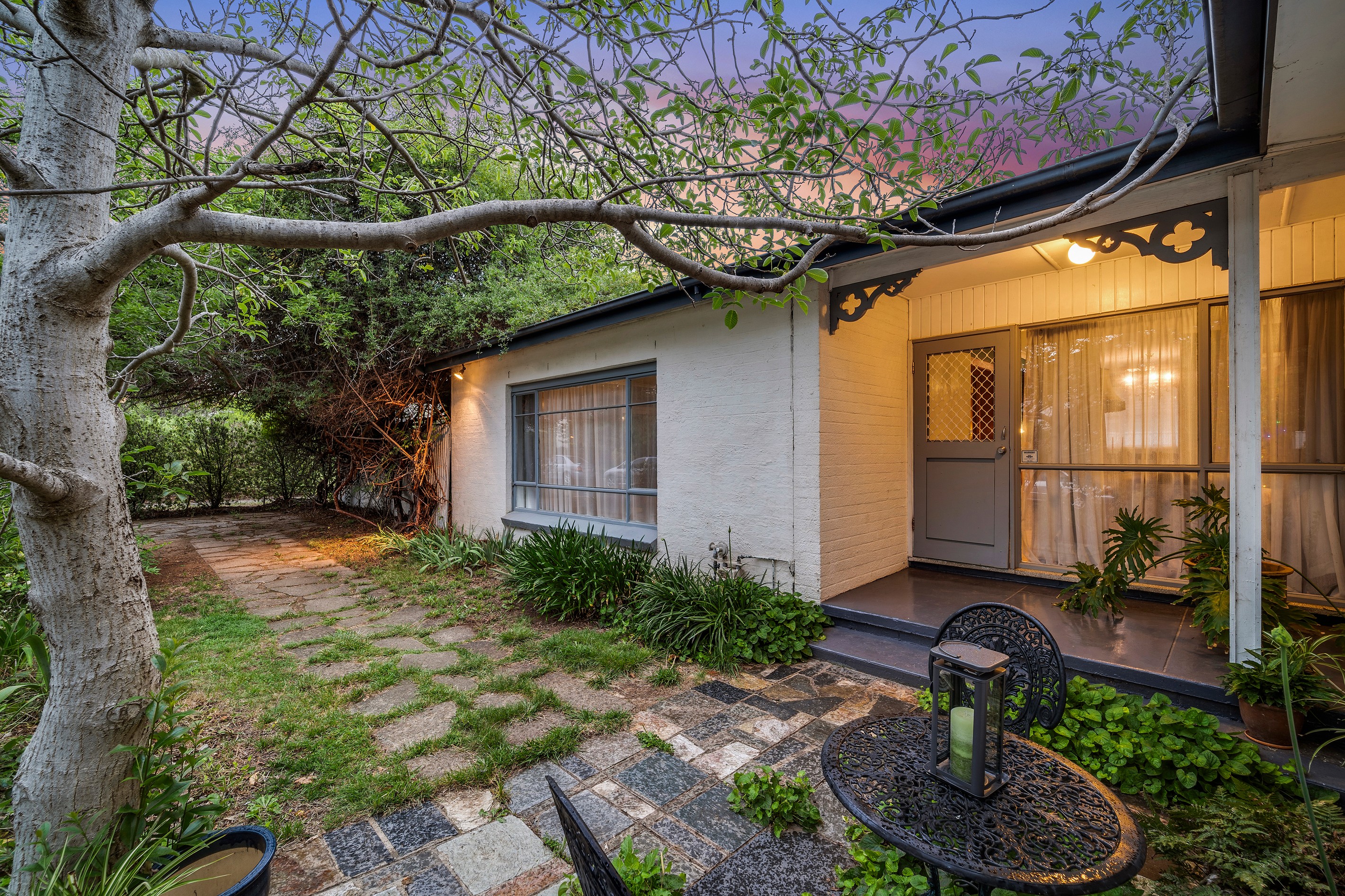 2 Coolac Place, Braddon, ACT 2612