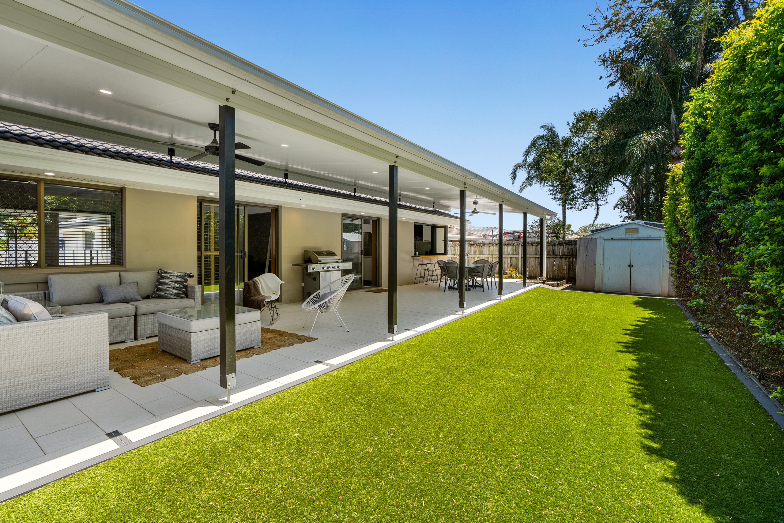 3 Manakin Avenue, Burleigh Waters, QLD 4220