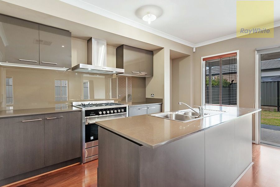 45 Riverway View, Craigieburn, VIC 3064