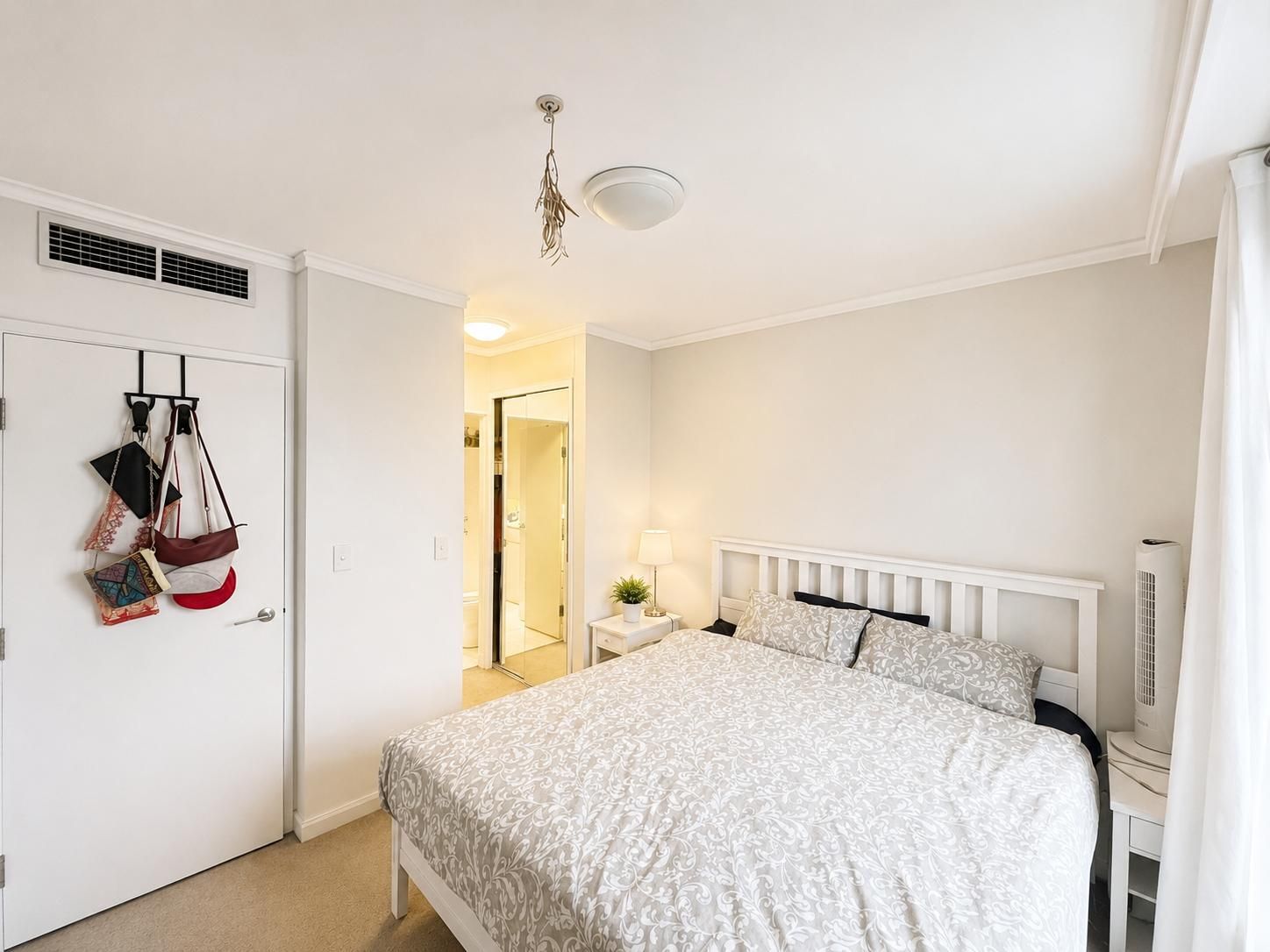 B1407/58 Mountain Street — photo 10 of 14