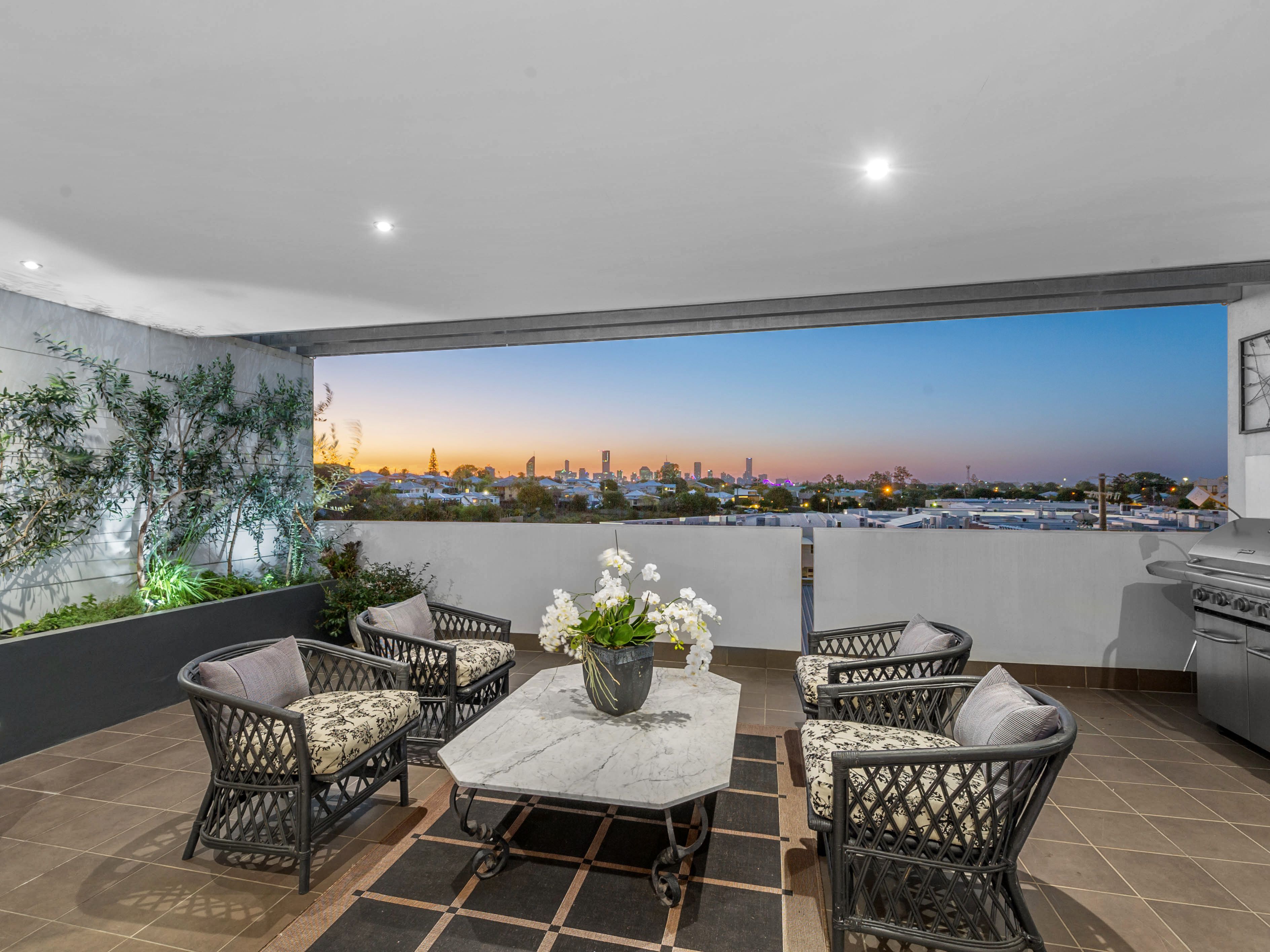 238 Old Cleveland Road, Coorparoo QLD 4151