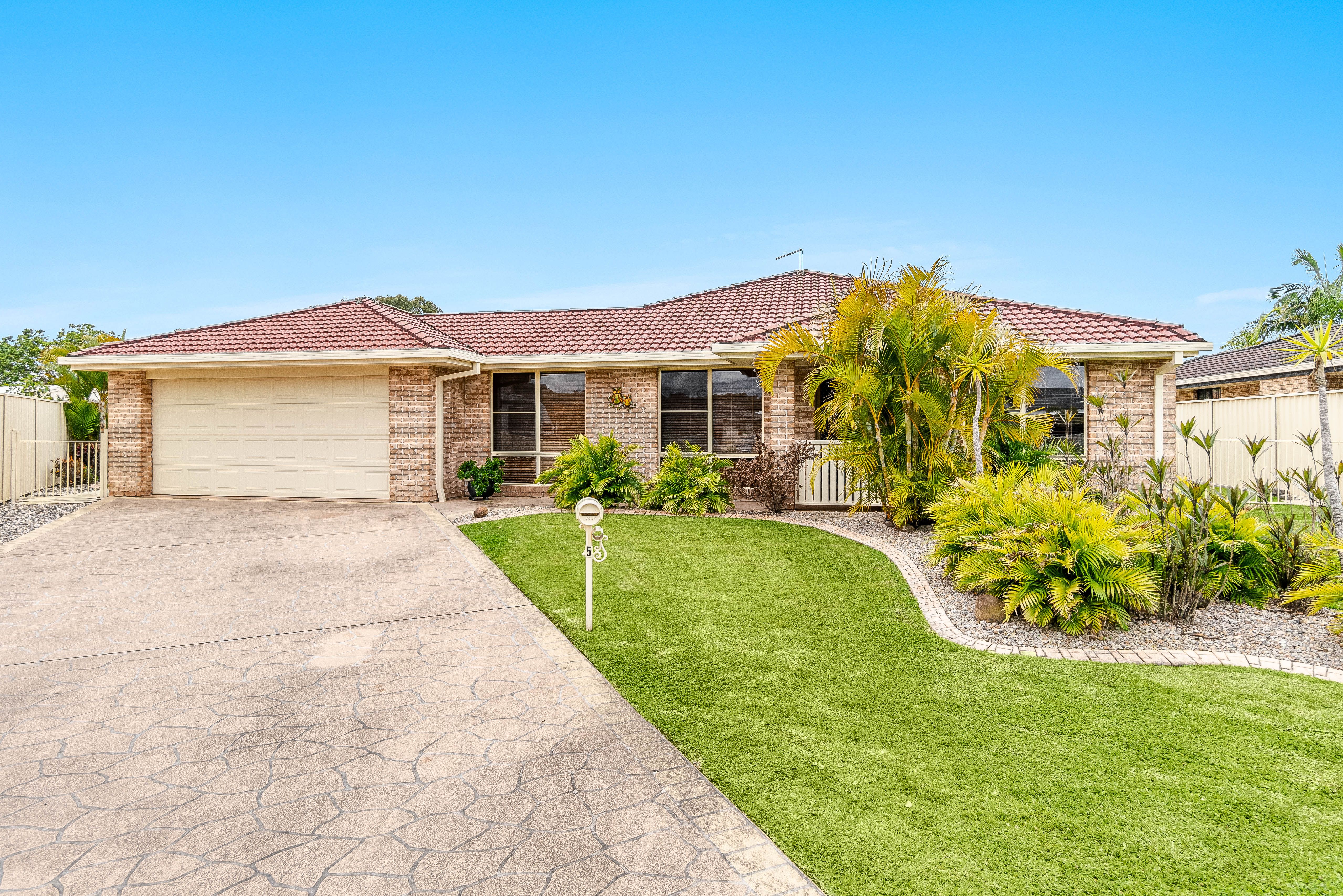 5 Cumberland Court, Yamba, NSW 2464 Sold House Ray White Yamba