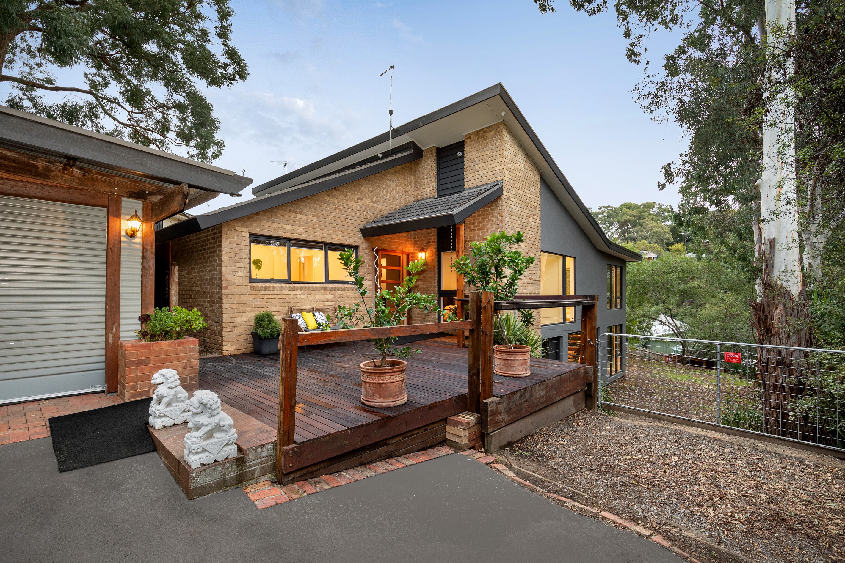 38 Meander Road, Hurstbridge, VIC 3099
