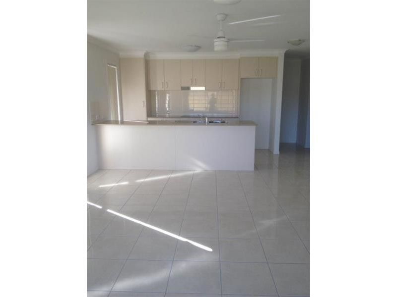 8 Garden Road, Coomera, QLD 4209