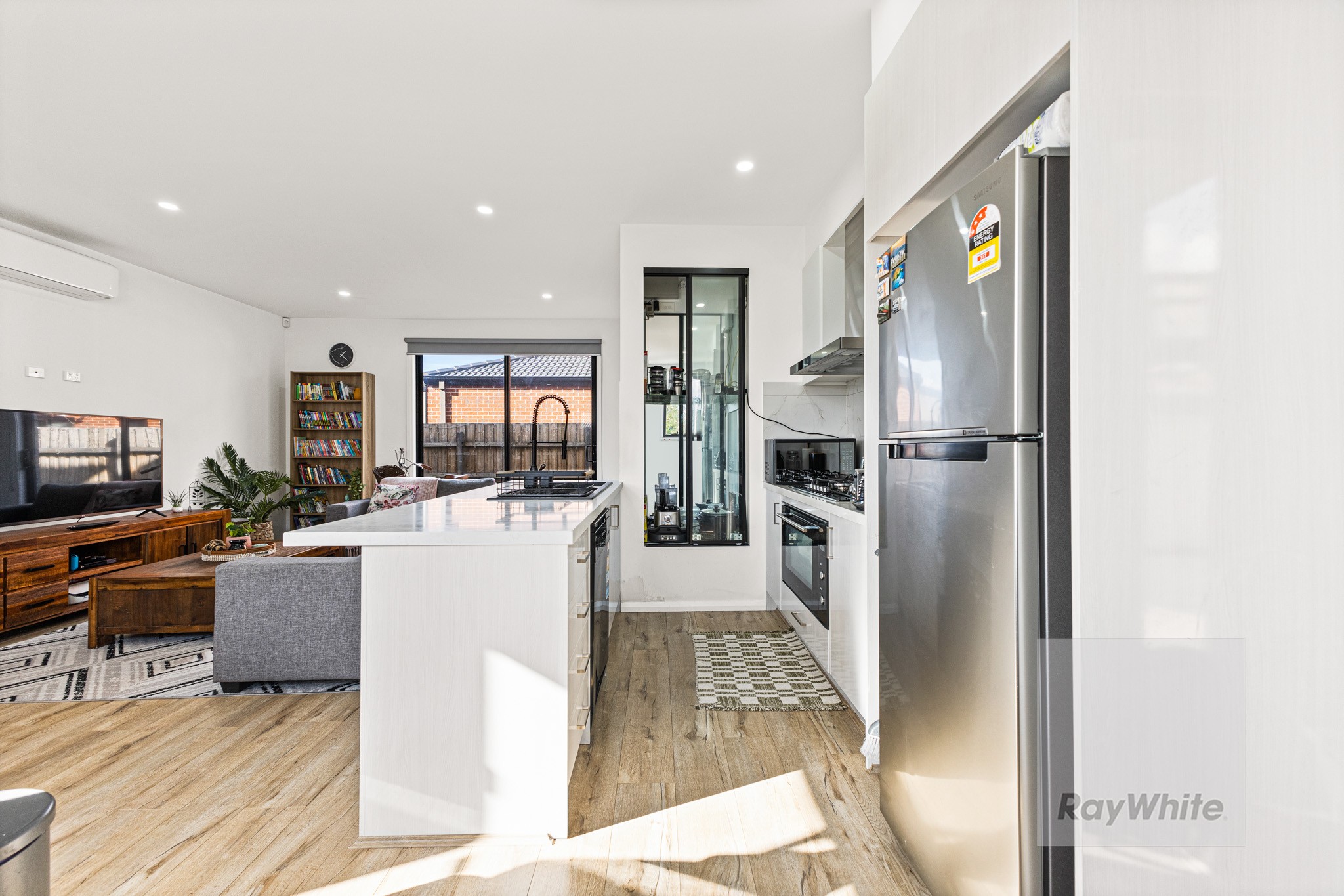 2/108 Messmate Street, Lalor, VIC 3075