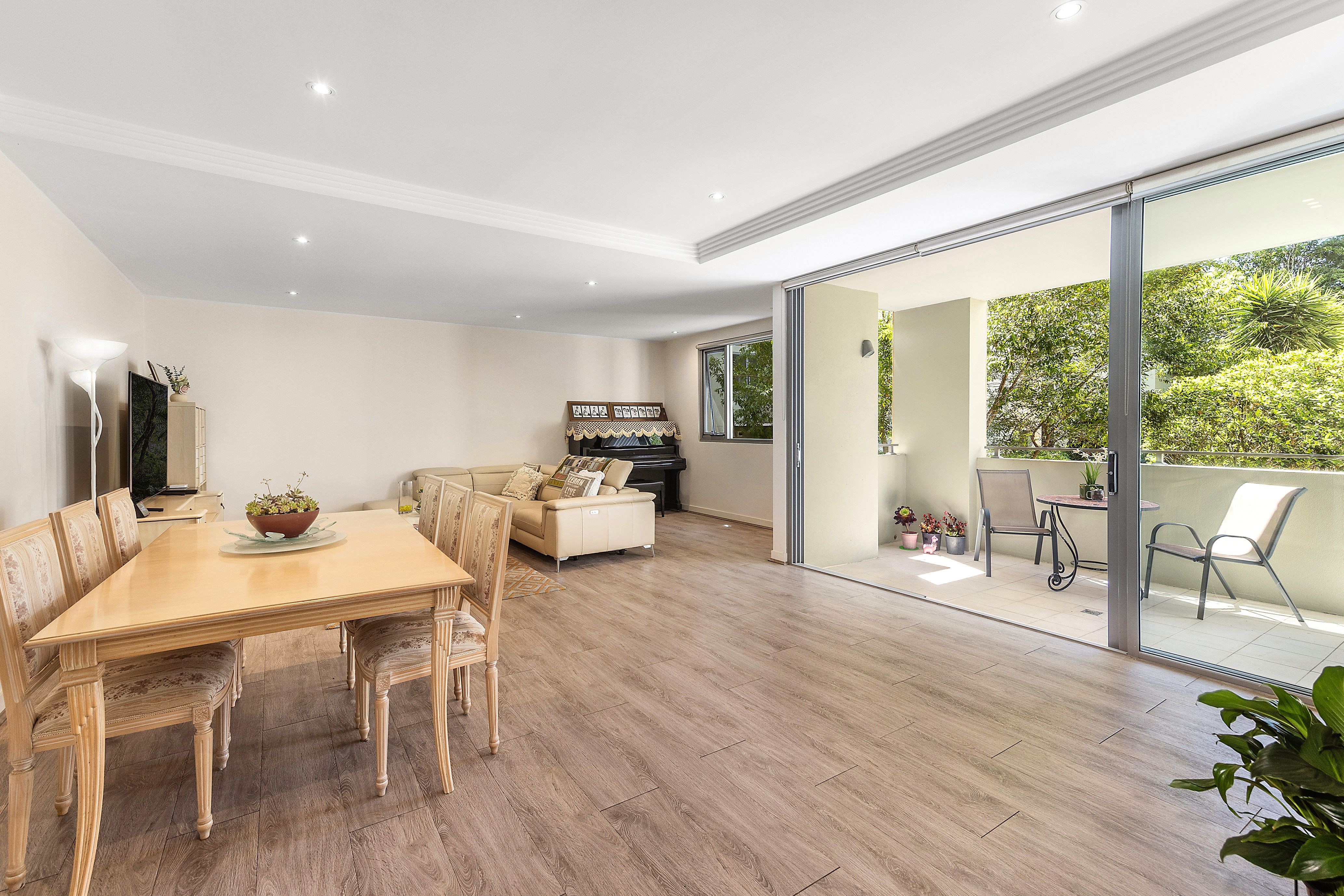2A Eulbertie Avenue, Warrawee NSW 2074