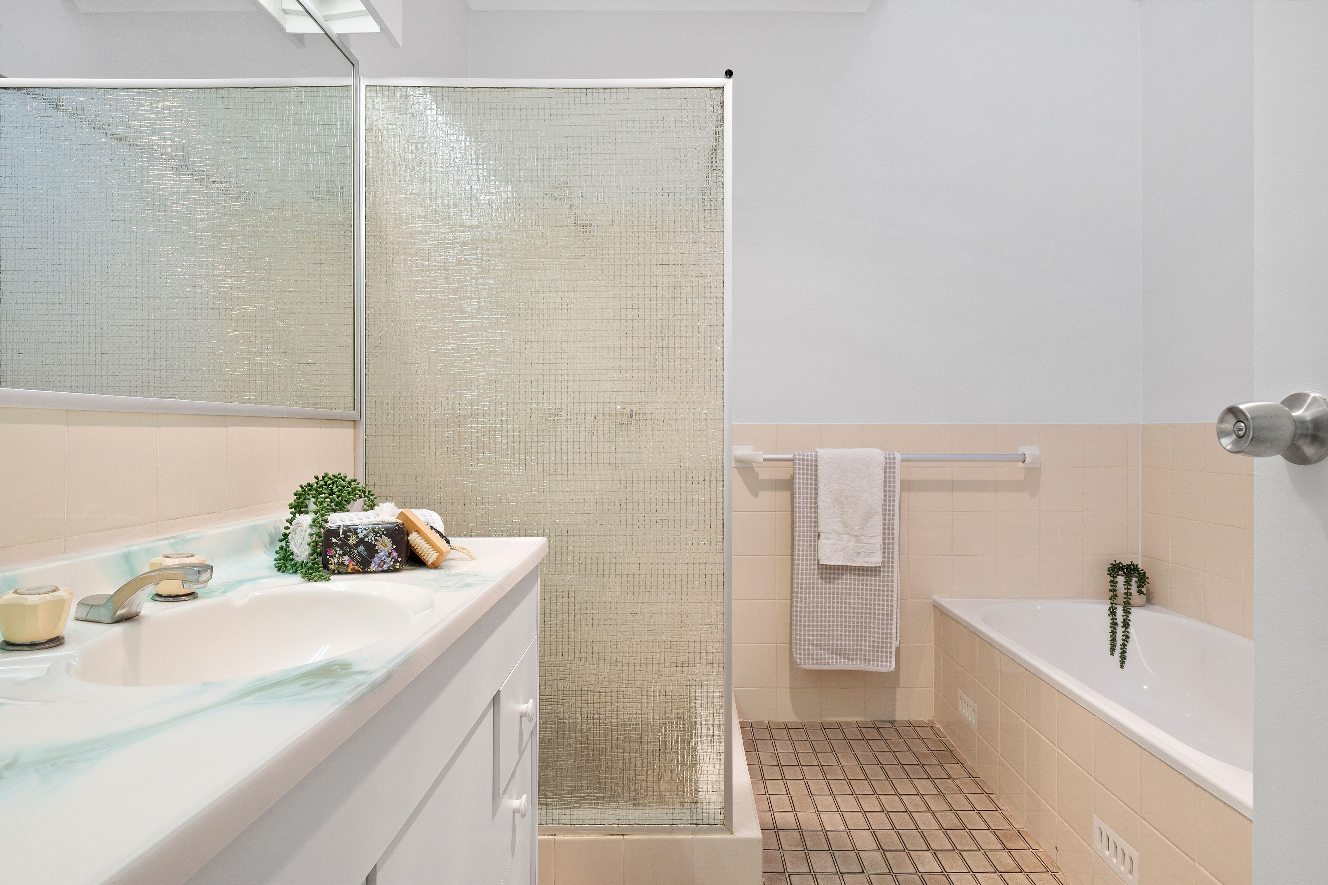 18/20 Pennant Street — photo 10 of 10