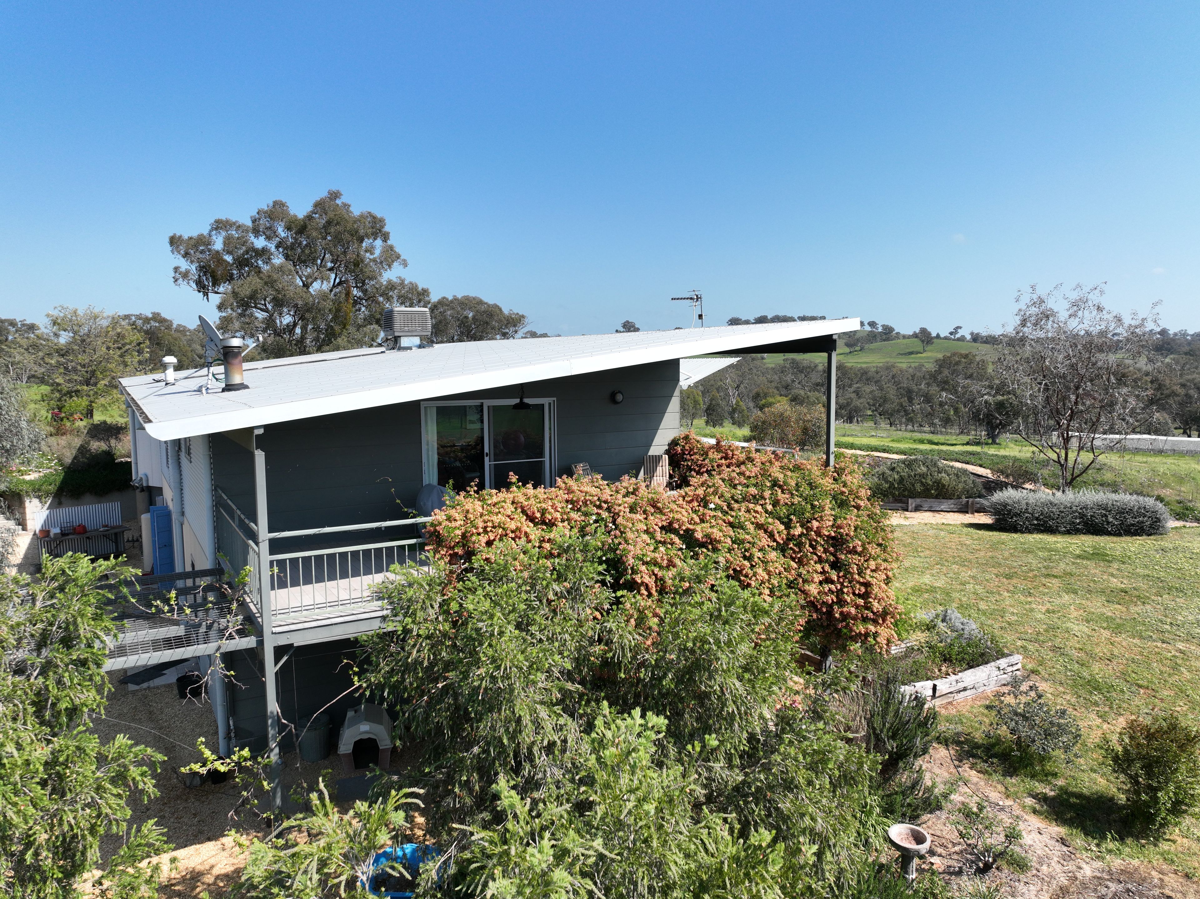'Cucciata' 532 Curra Creek Road — photo 4 of 30