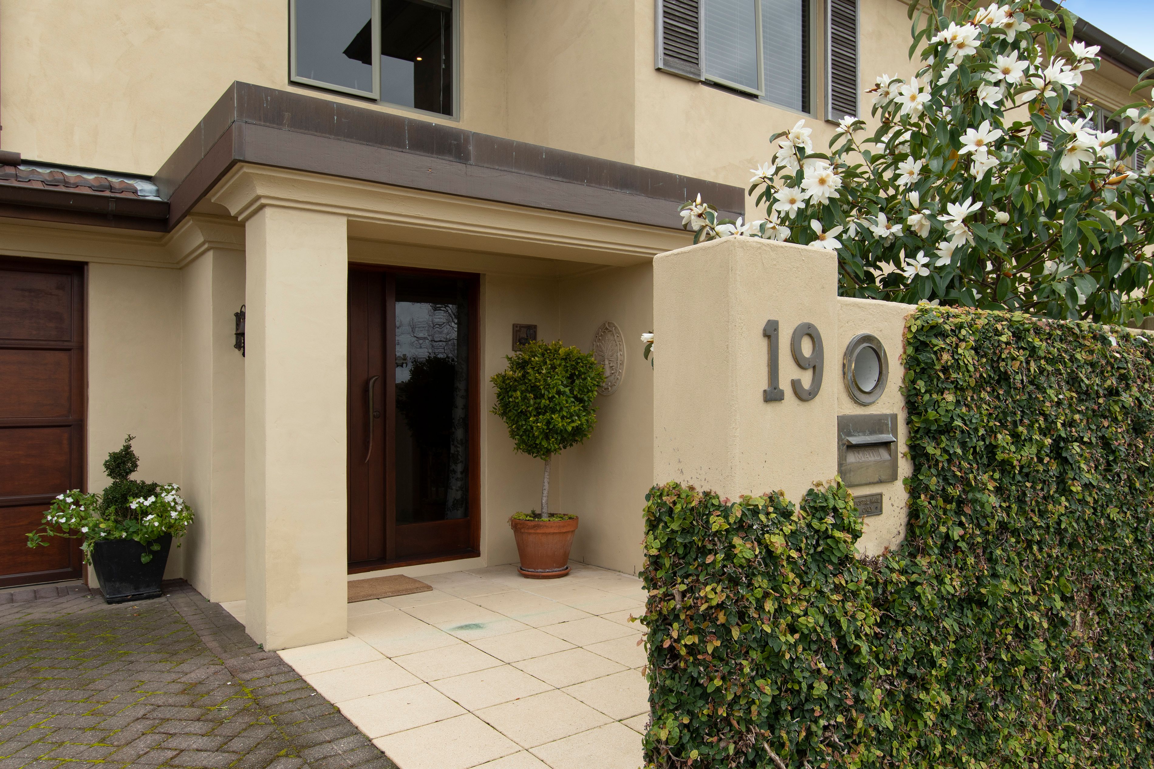 19 Edgecumbe Road, Avenues, Tauranga City
