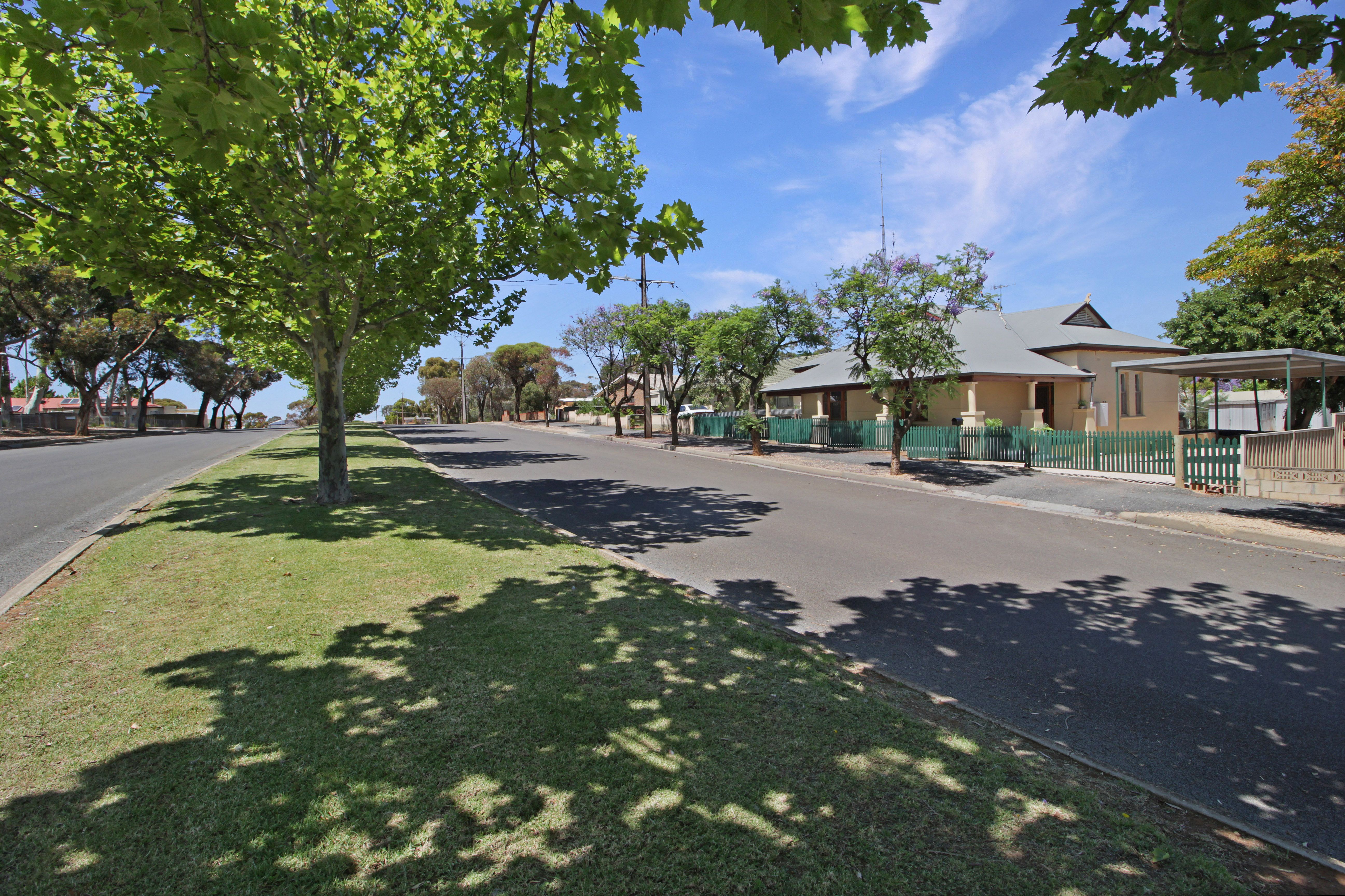 6 Sturt Street, Barmera, SA 5345