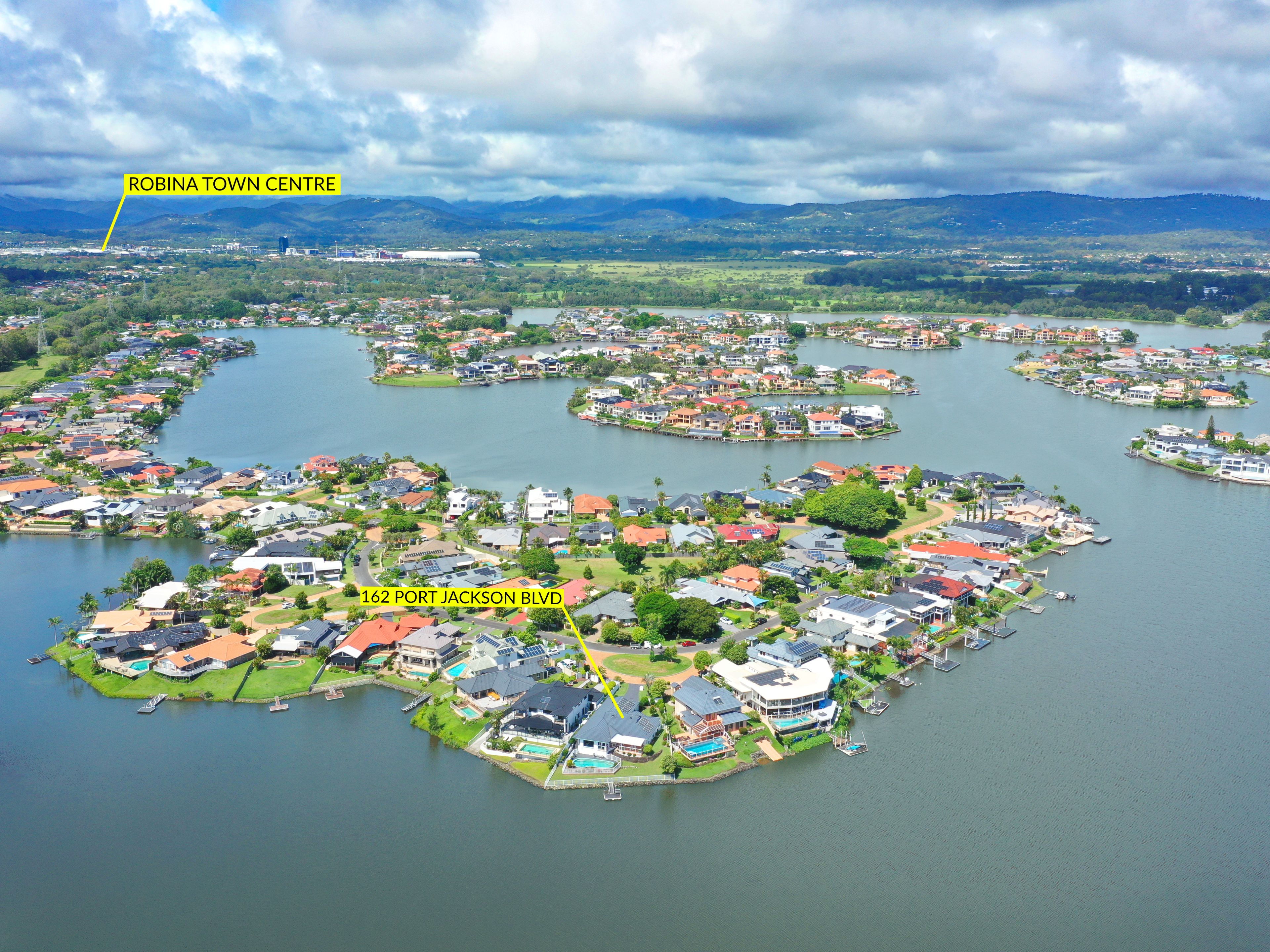 162 Port Jackson Boulevard, Clear Island Waters, QLD 4226 - Sold House ...