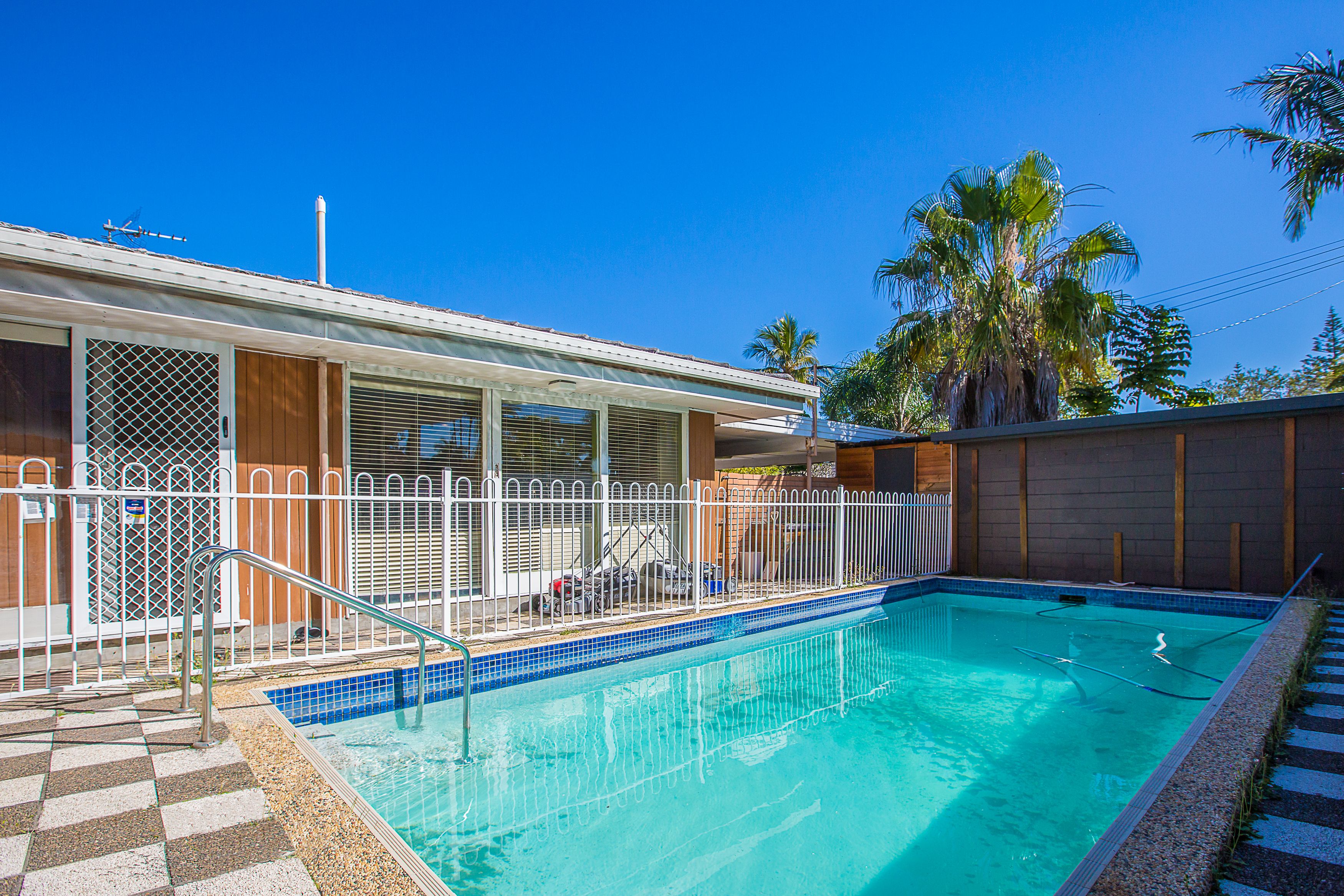7 Parnoo Street, Surfers Paradise, QLD 4217