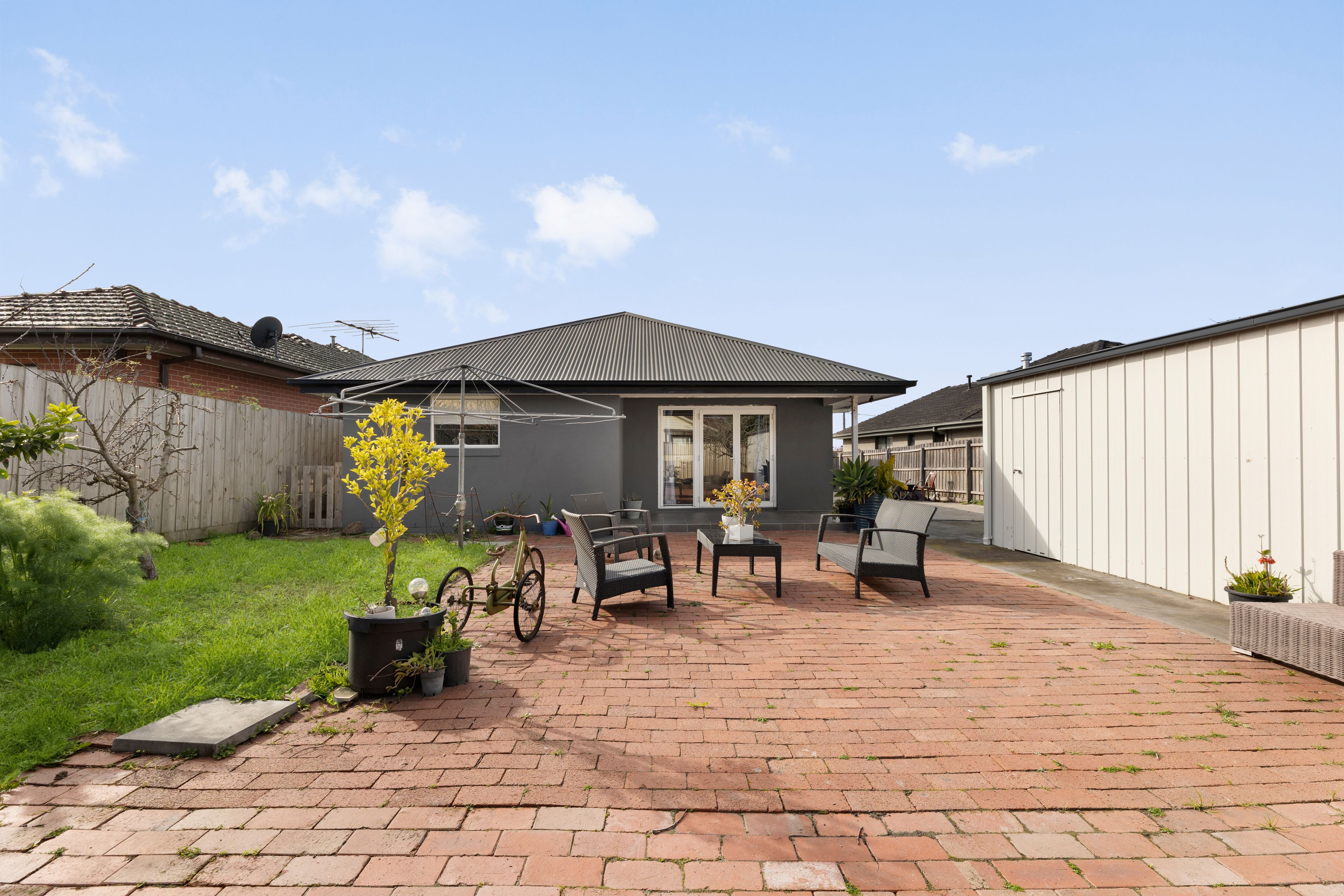 15 Eucra Street — photo 13 of 14