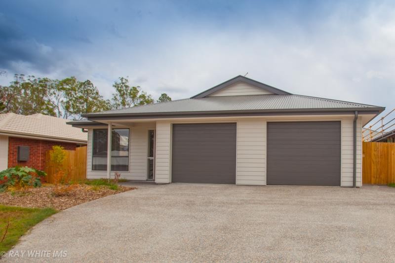 11B Greenpark Drive, Crestmead, QLD 4132