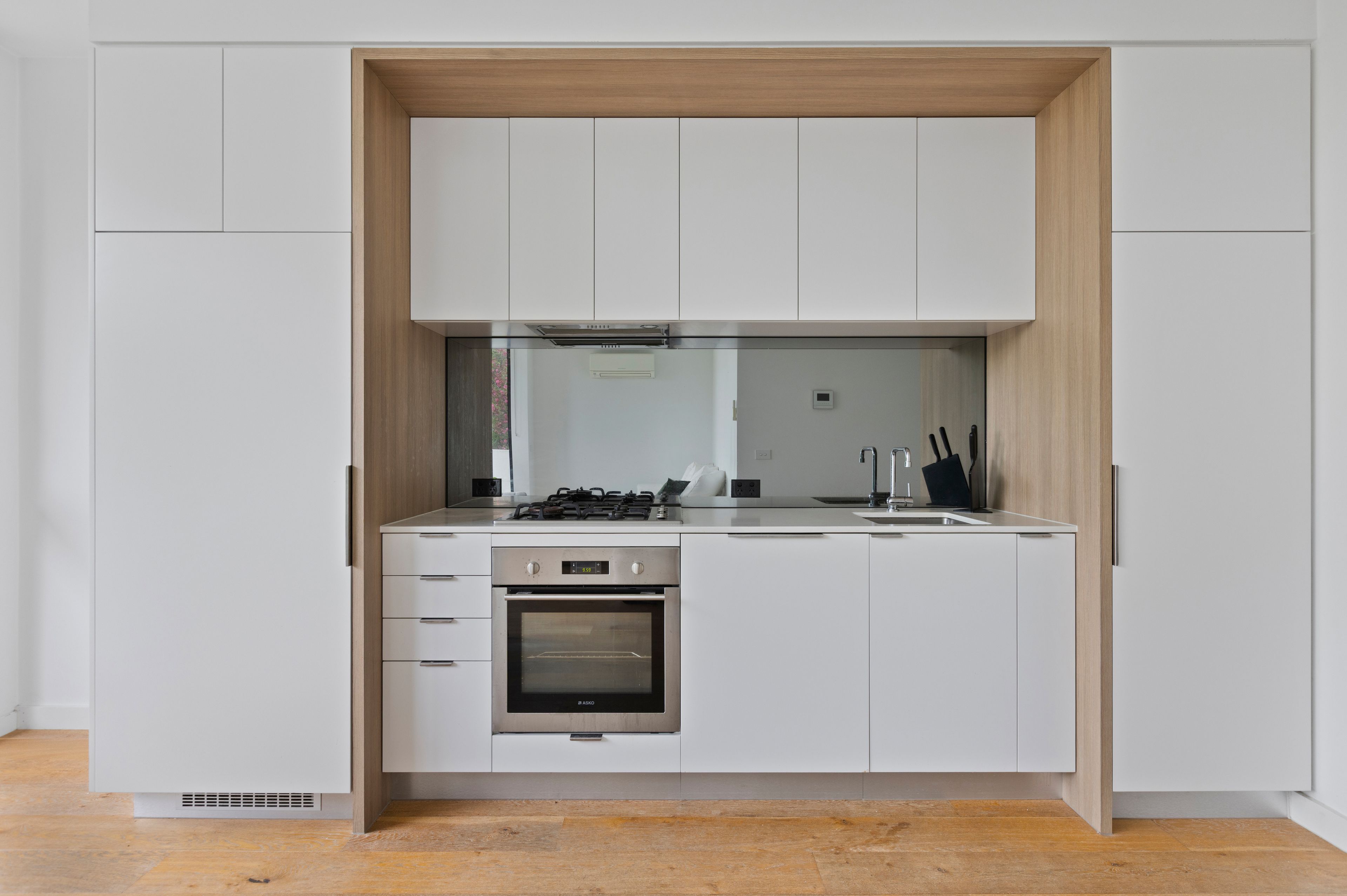 110/50 Seymour Grove — photo 4 of 10