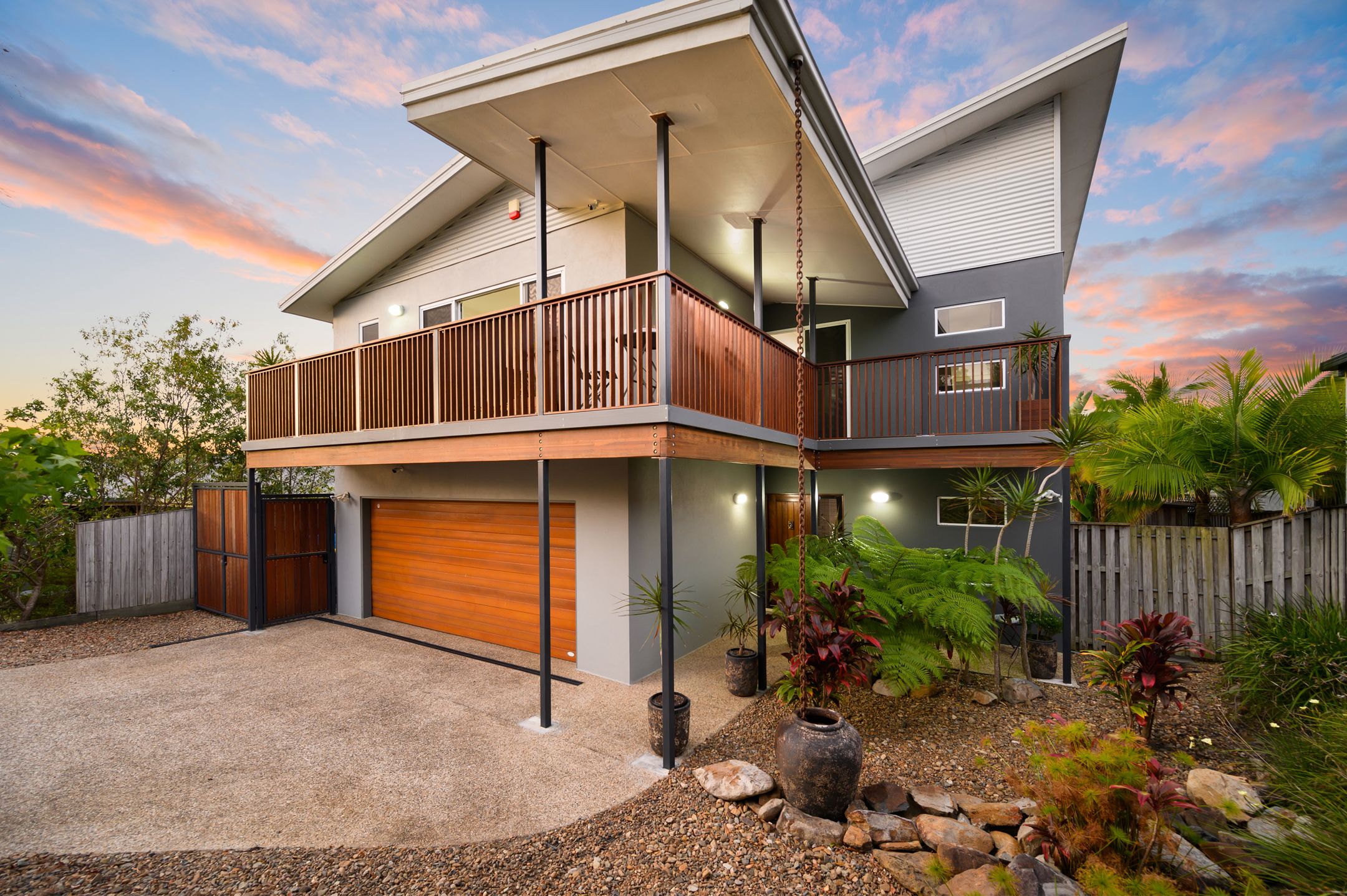 9 Stockdale Street, Pacific Pines, QLD 4211