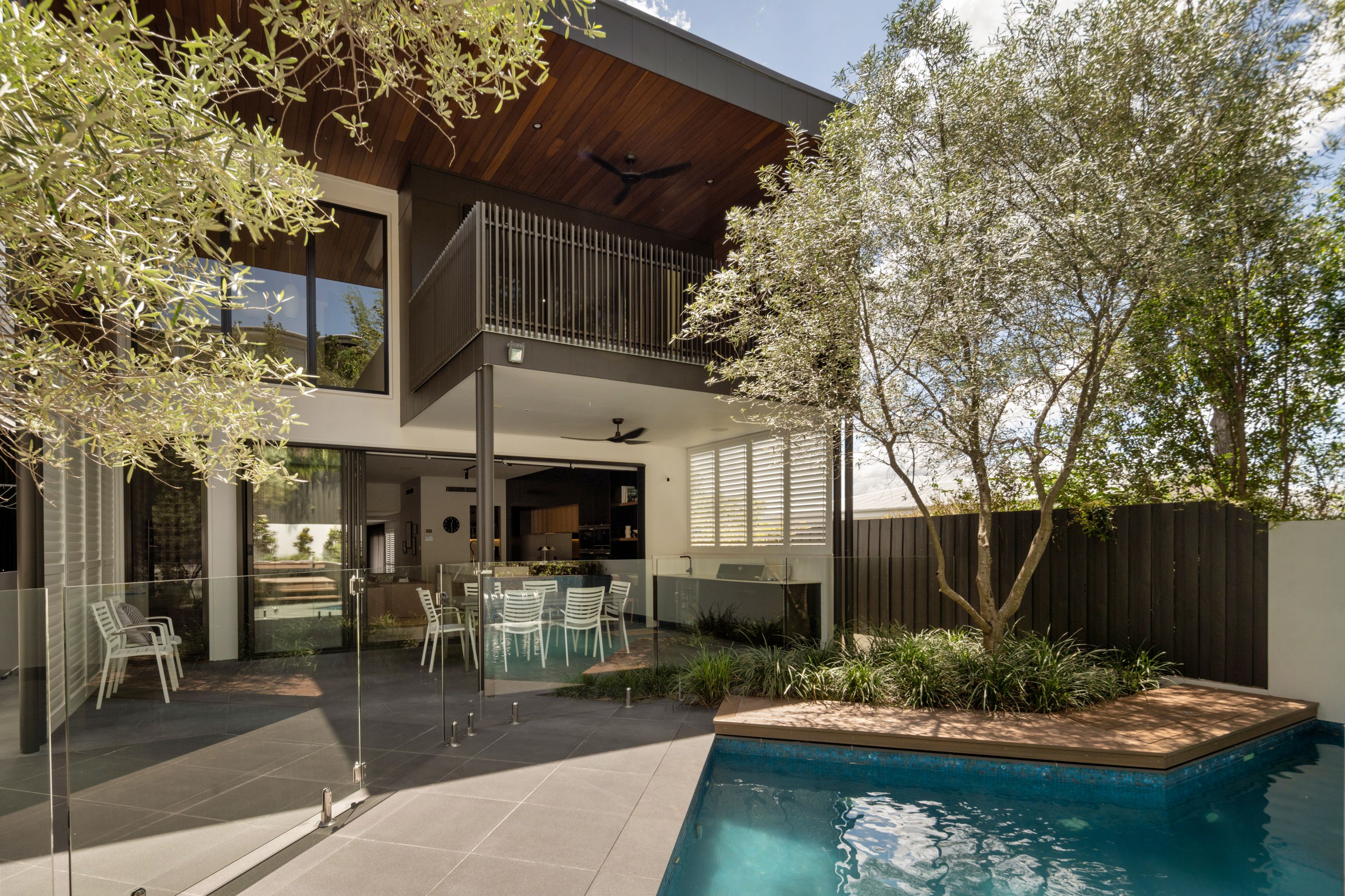 25 Lizzie Street, Bardon QLD 4065
