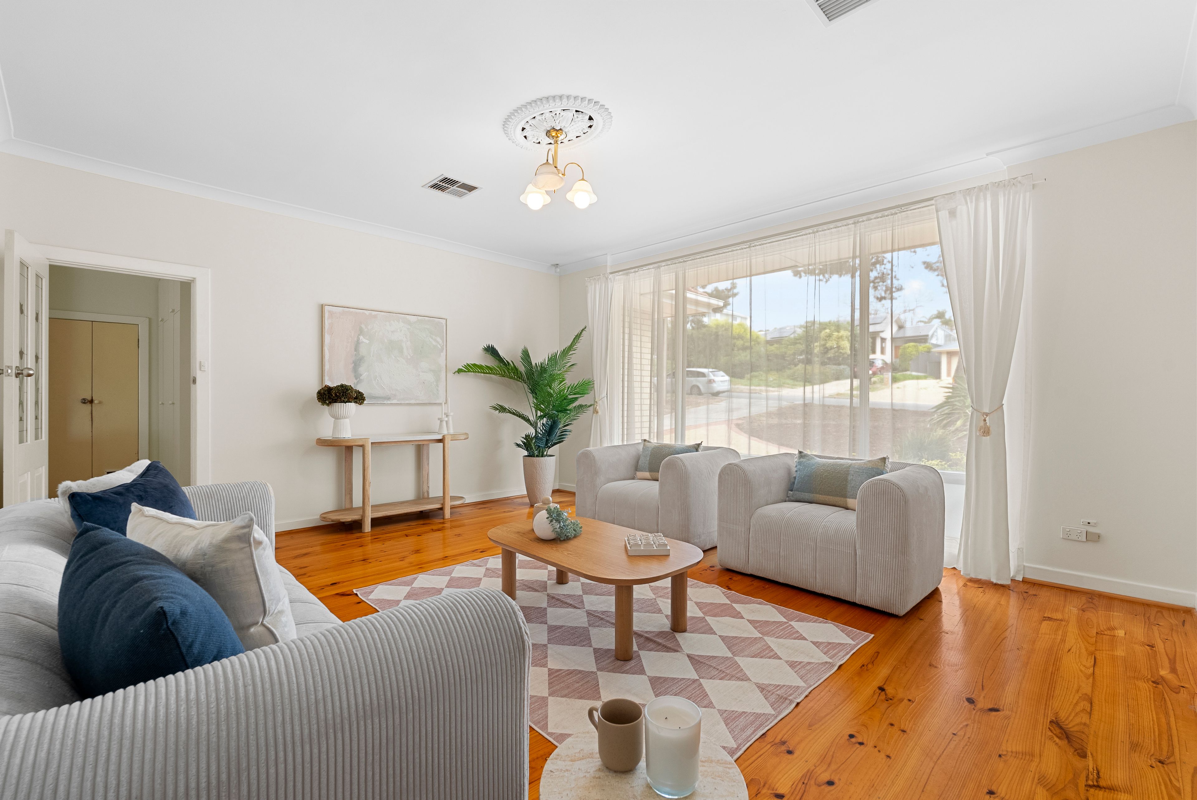 15 Newland Avenue — photo 3 of 20