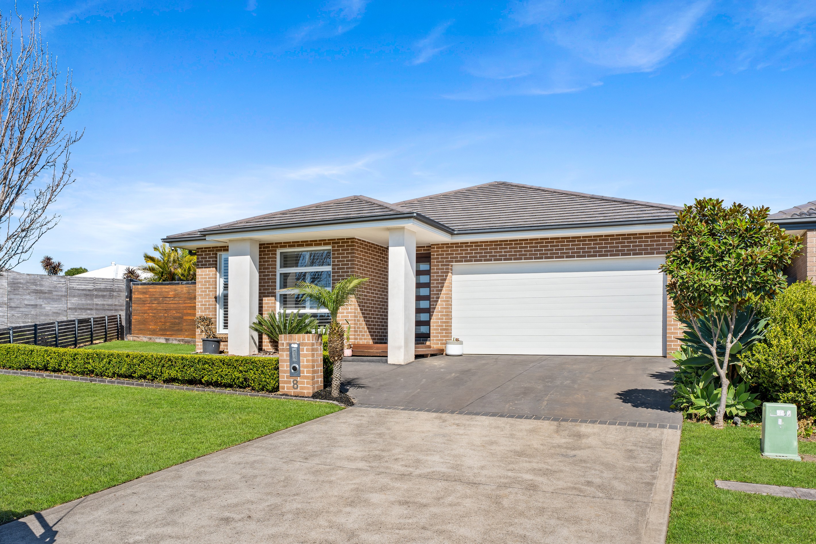 8 Leeds Street, Oran Park, NSW 2570