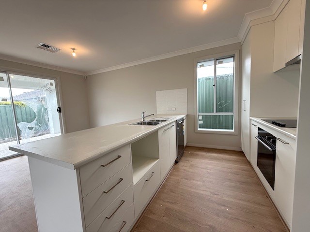 2 Plover Lane, Encounter Bay, SA 5211