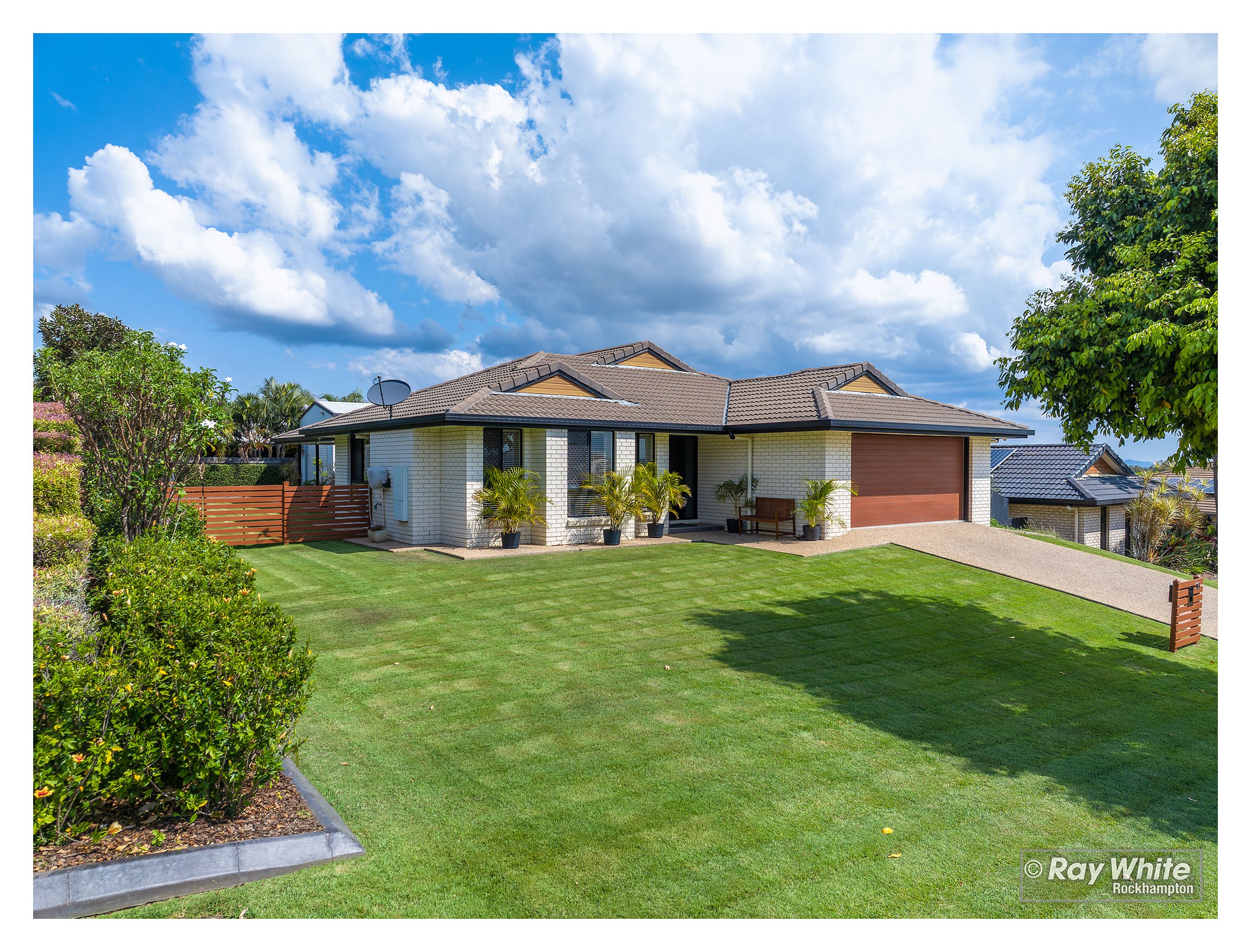 16 Laird Avenue, Norman Gardens QLD 4701