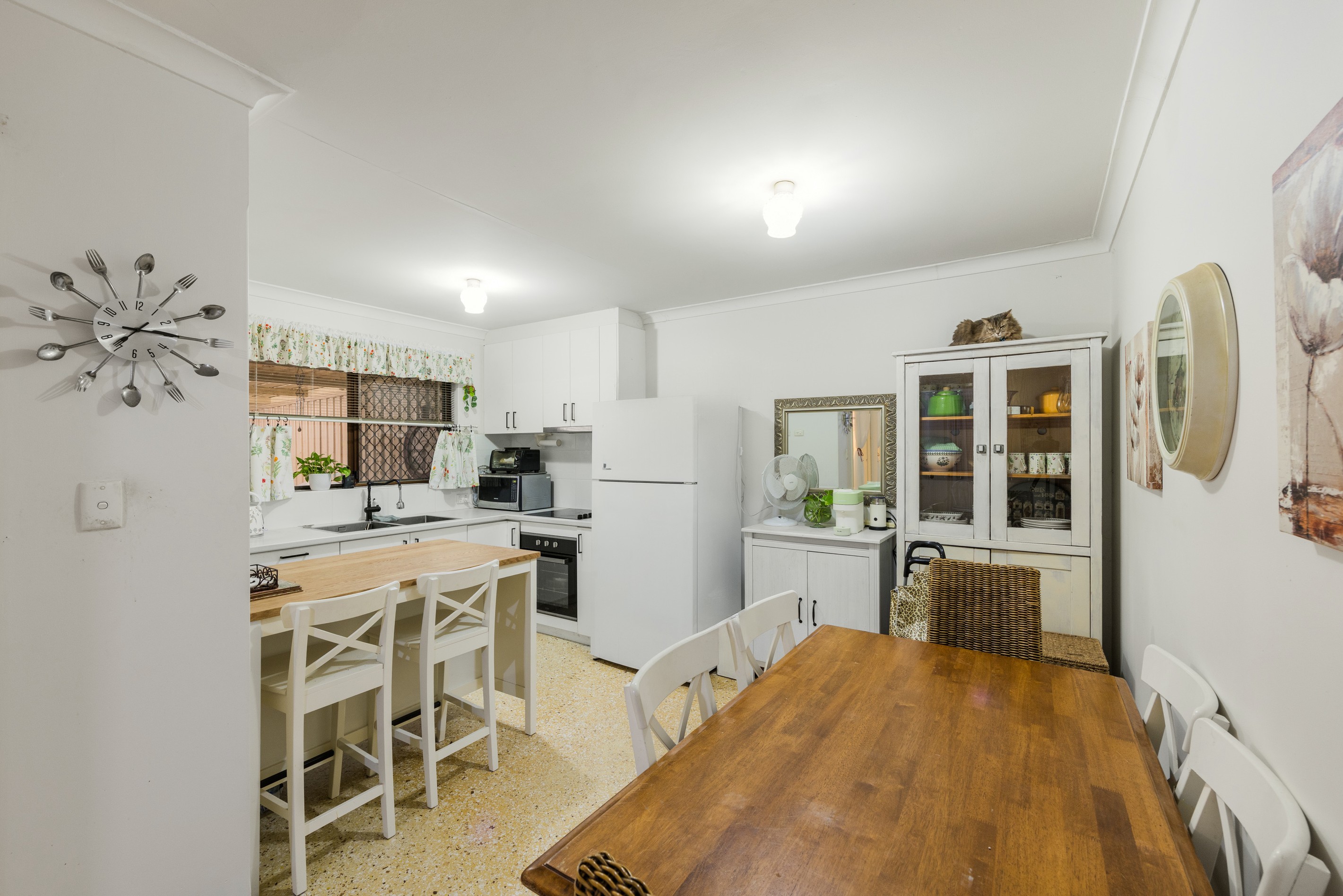 2 Brookdale Drive, Armadale, WA 6112