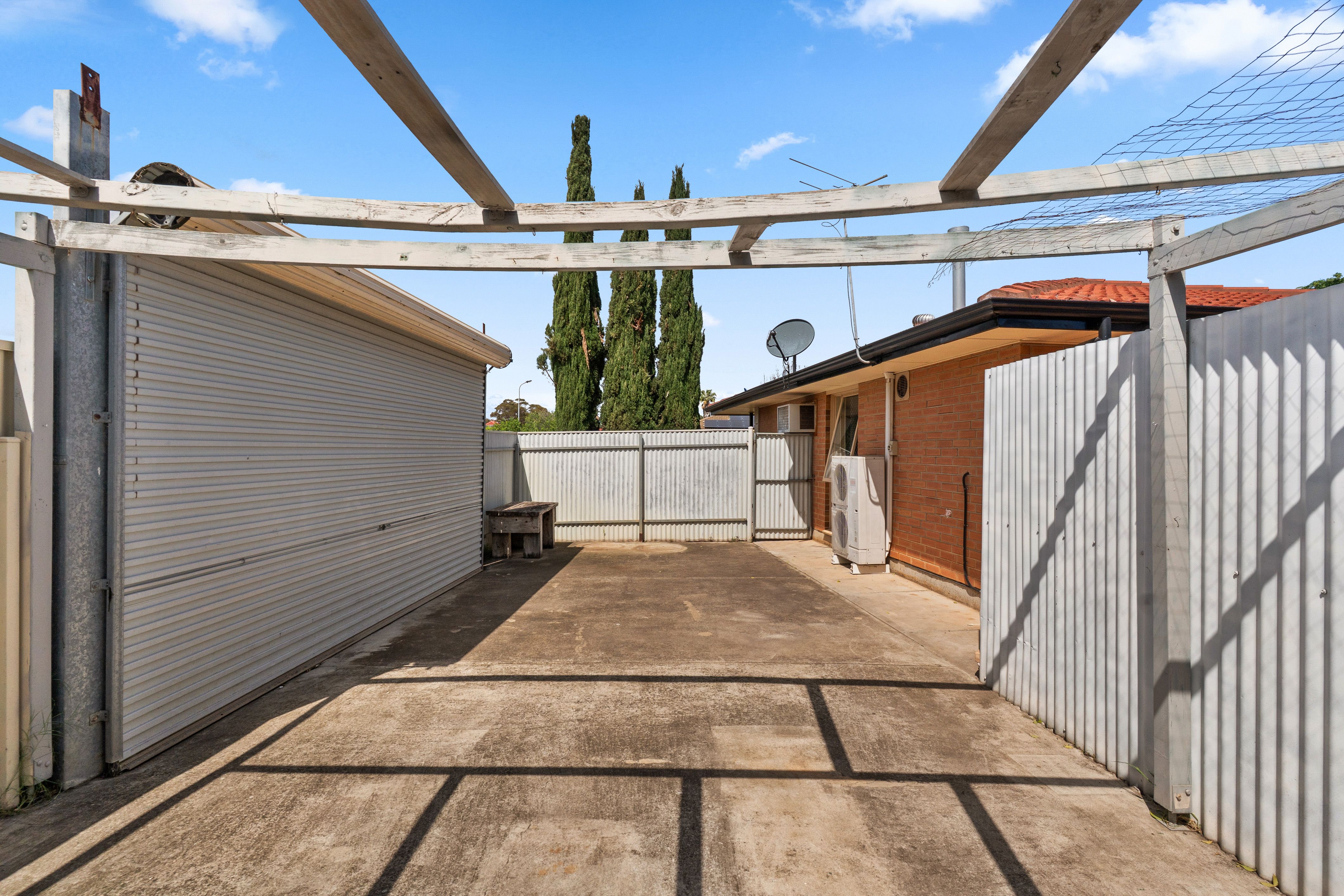 27 Torrens Crescent — photo 16 of 16