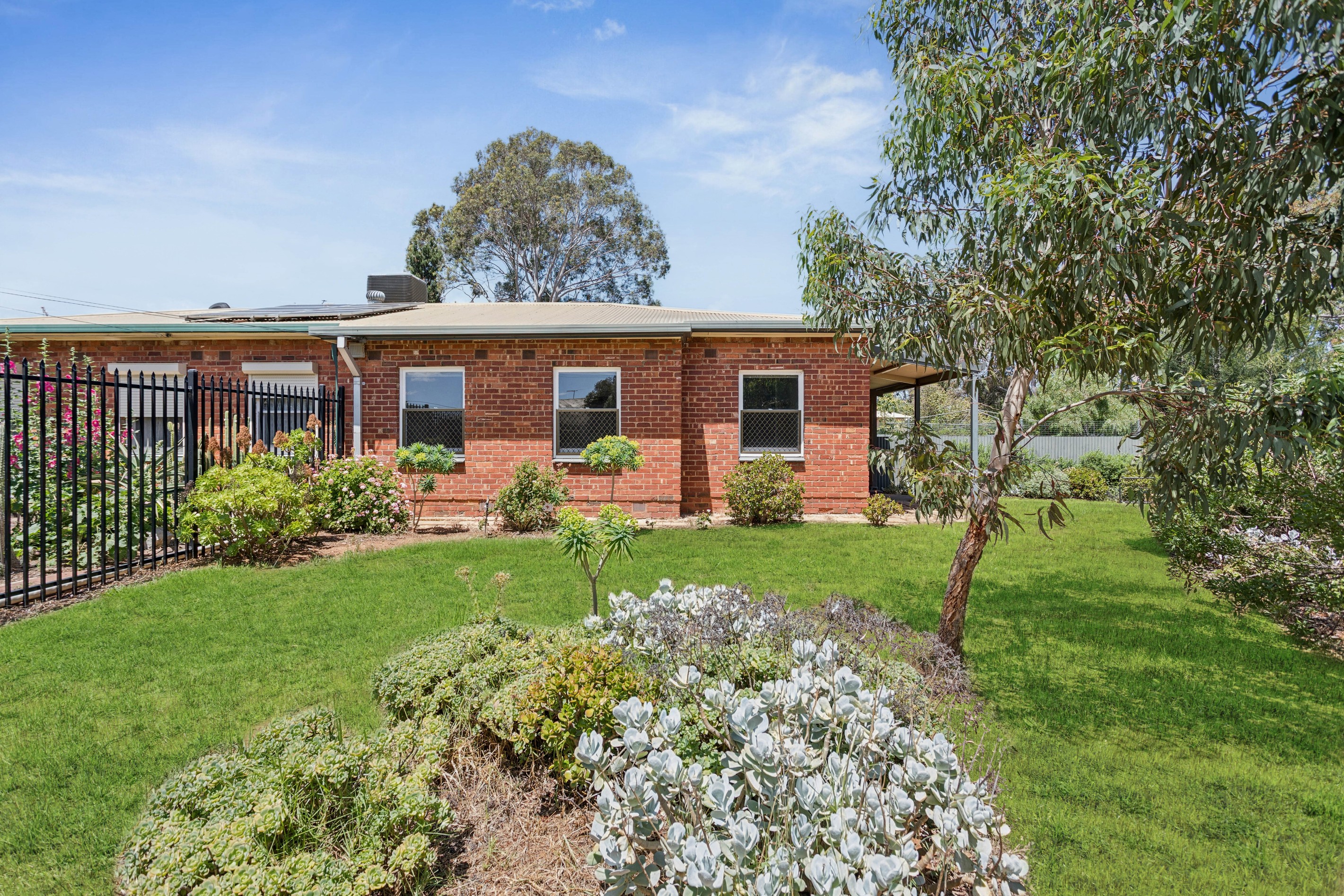 6 Dinton Crescent, Salisbury North, SA 5108