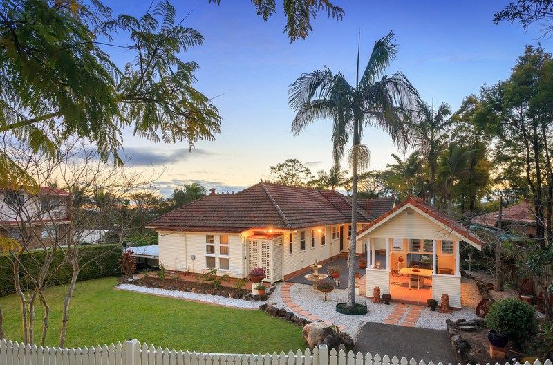 House 294 Russell Terrace, Chapel Hill, QLD