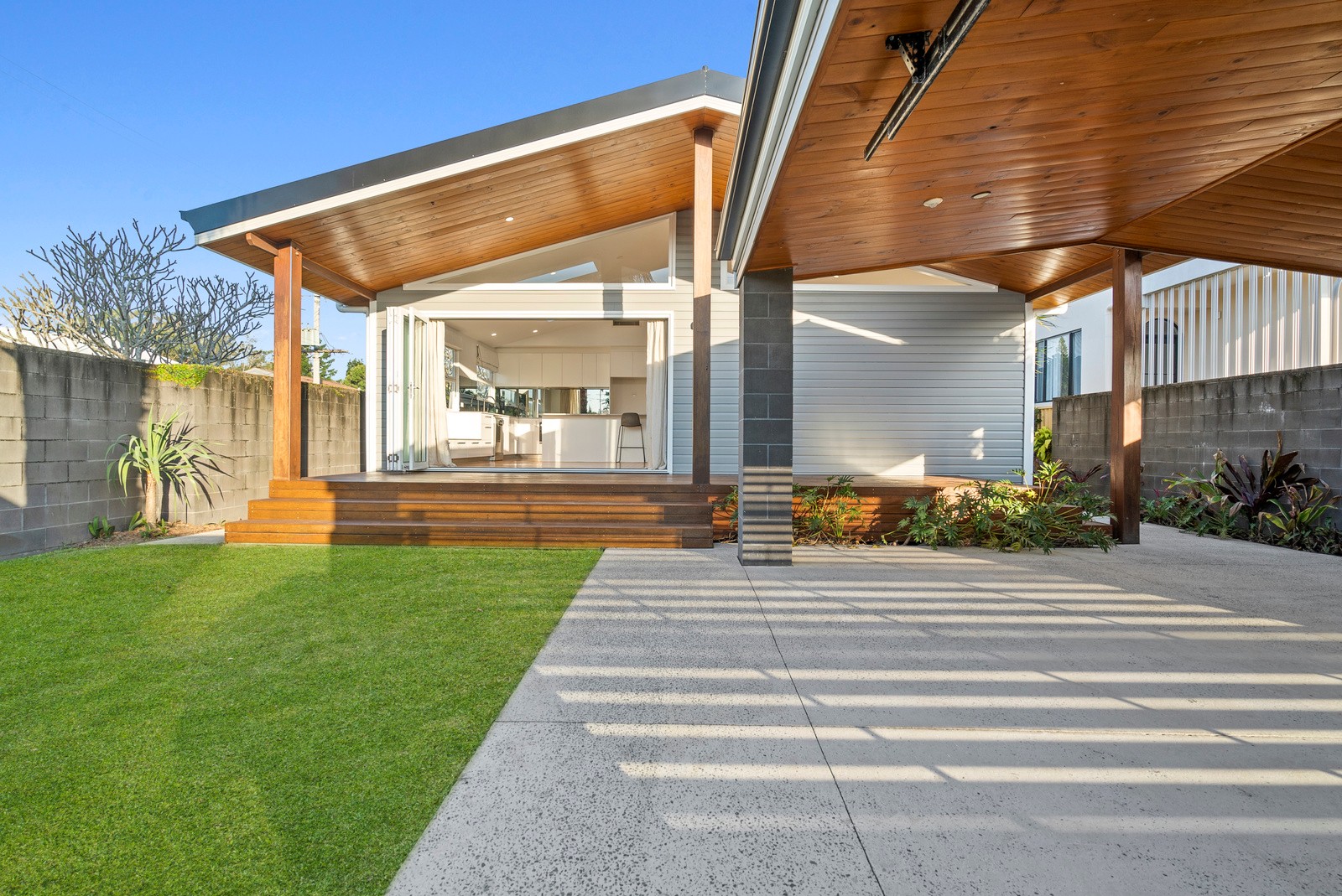 86 Third Avenue, Palm Beach, QLD 4221