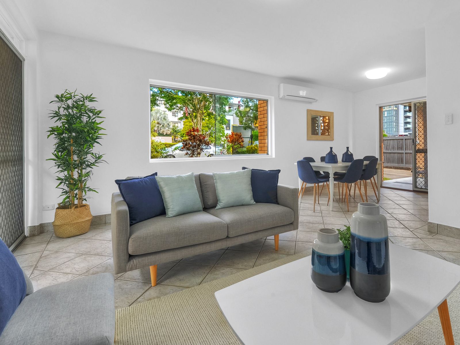 1/16 Kitchener Street, Coorparoo, QLD 4151