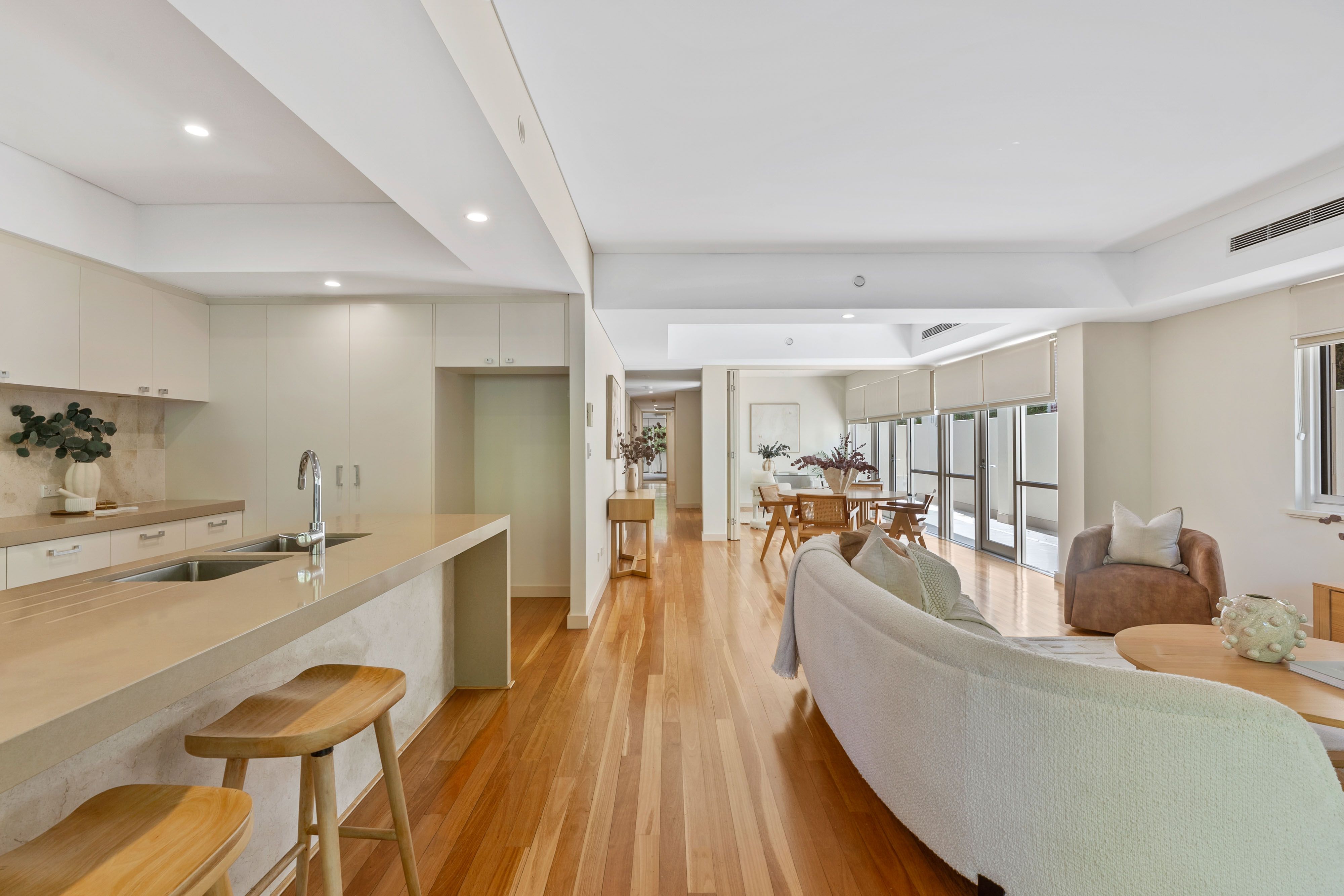 2/5 Bindaring Parade, Claremont, WA 6010