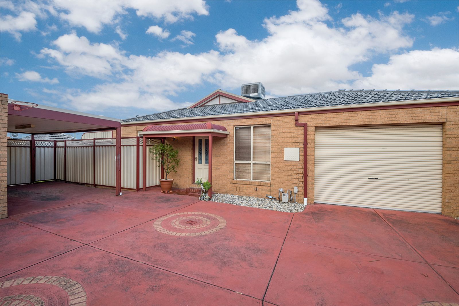 18 Lorna Crescent, Sunshine West VIC 3020