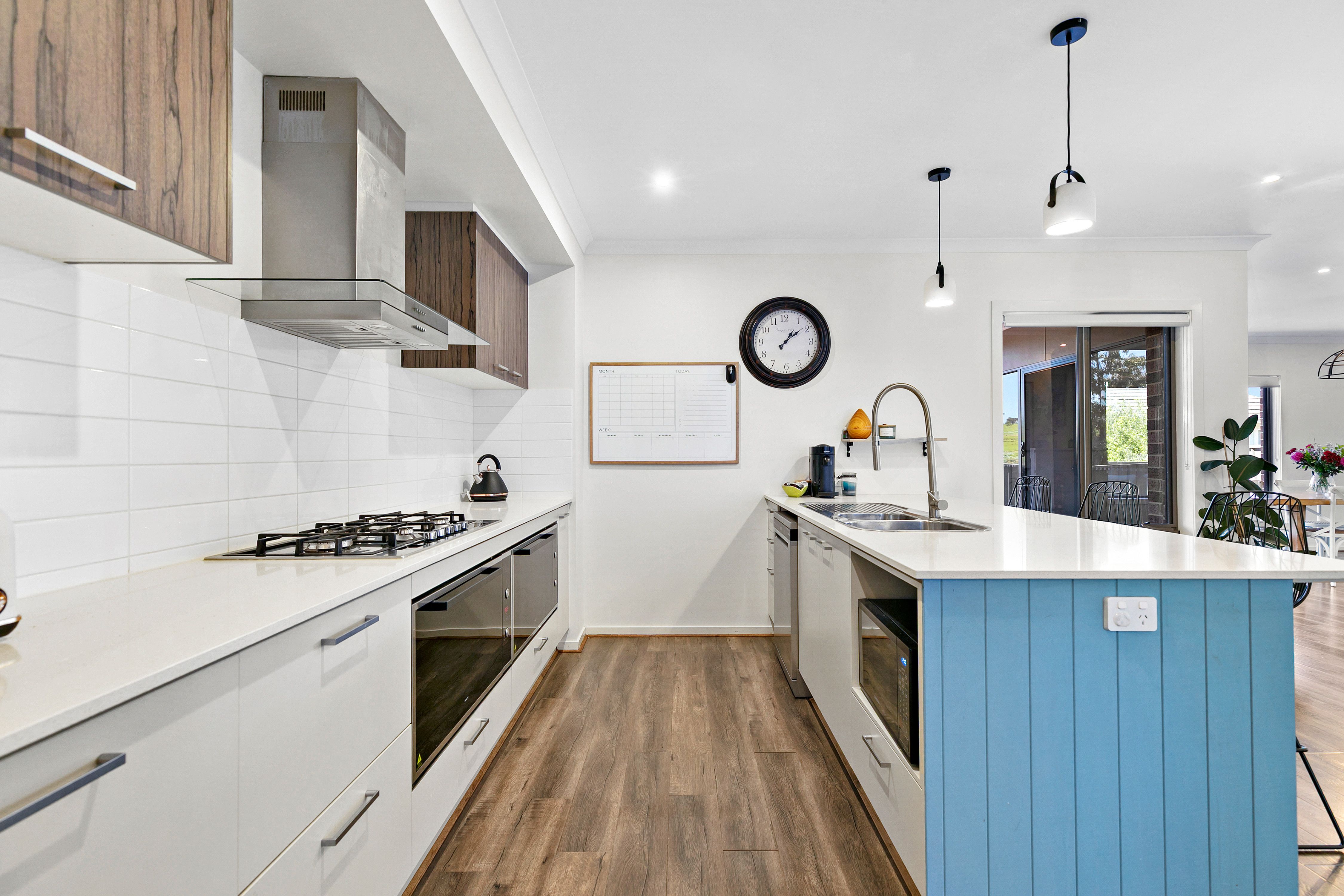40 Breeze Way — photo 3 of 15