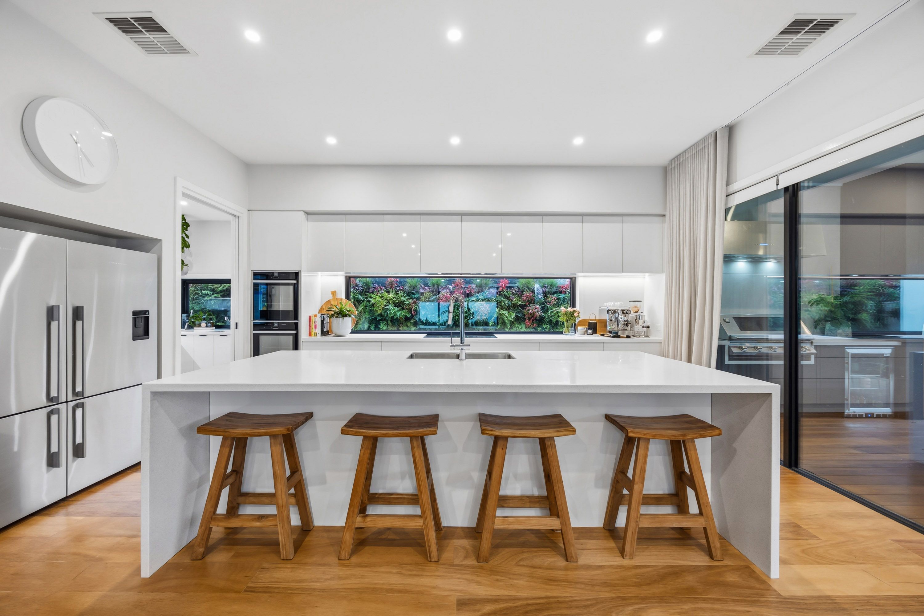 20 Alfred Street South — photo 7 of 30