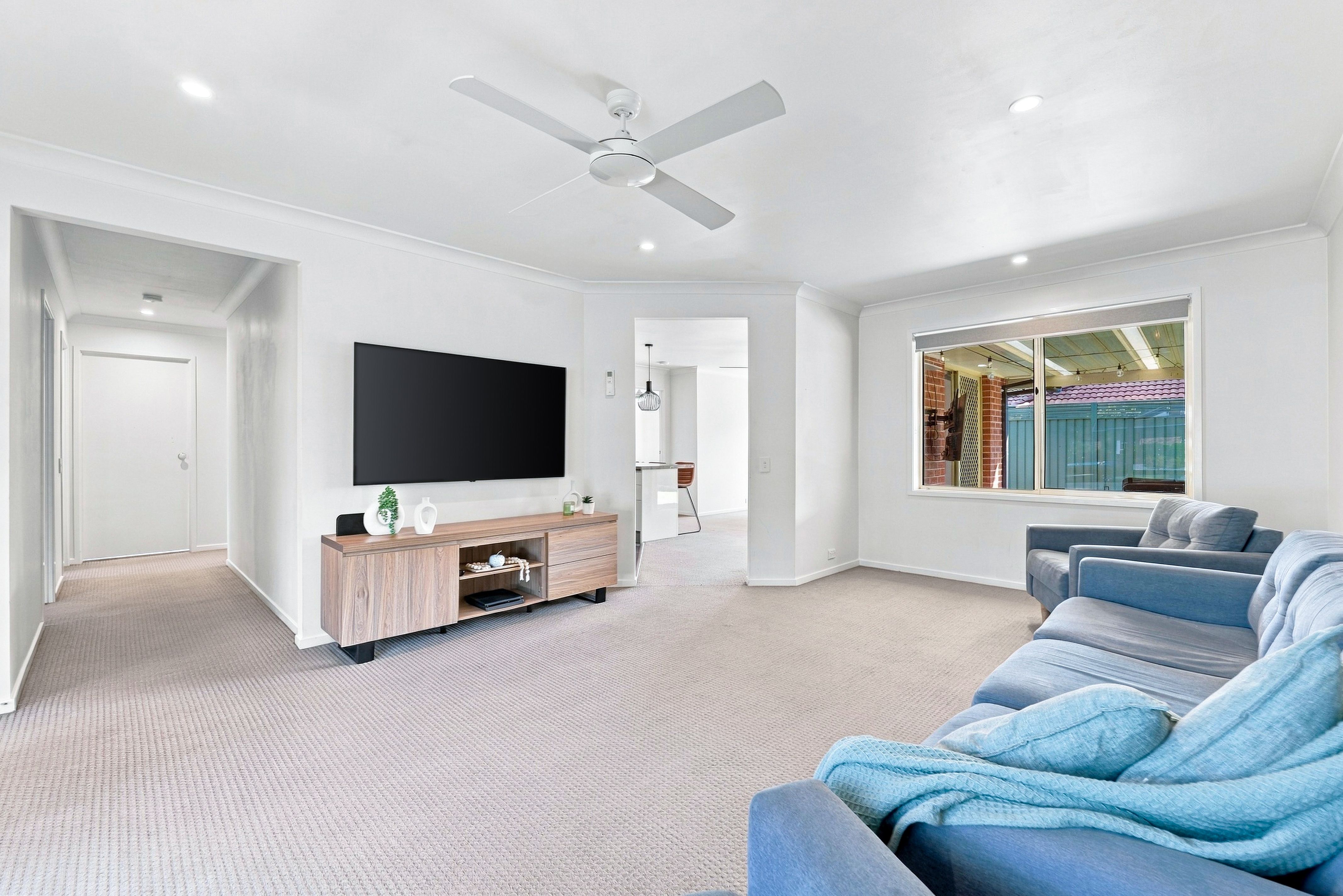 14 Belinda Close — photo 3 of 13