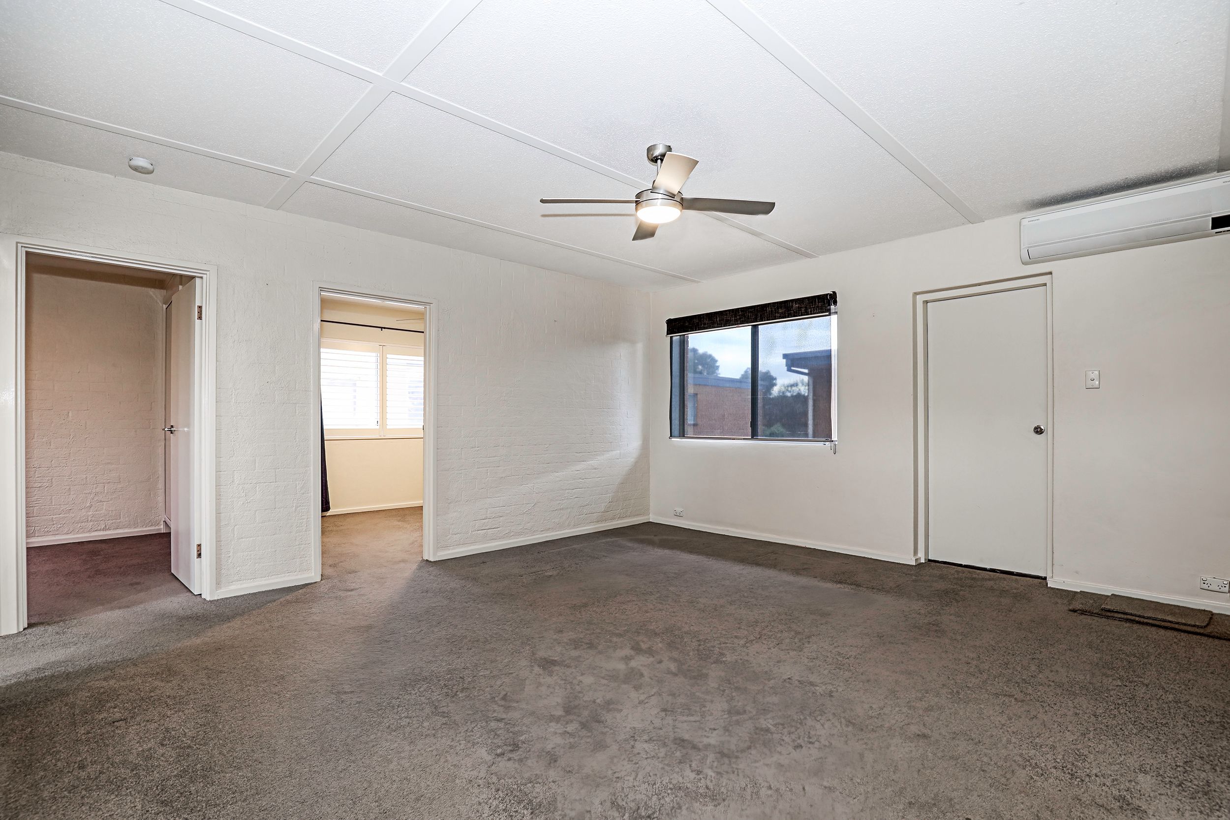 12/18-20 Booth Street — photo from Ray White Canberra