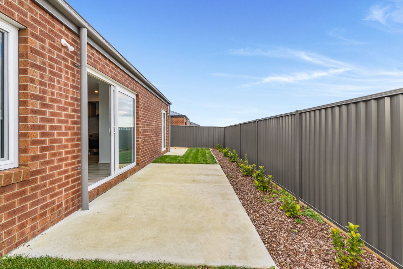 37 Hutchinson Drive — photo 8 of 8