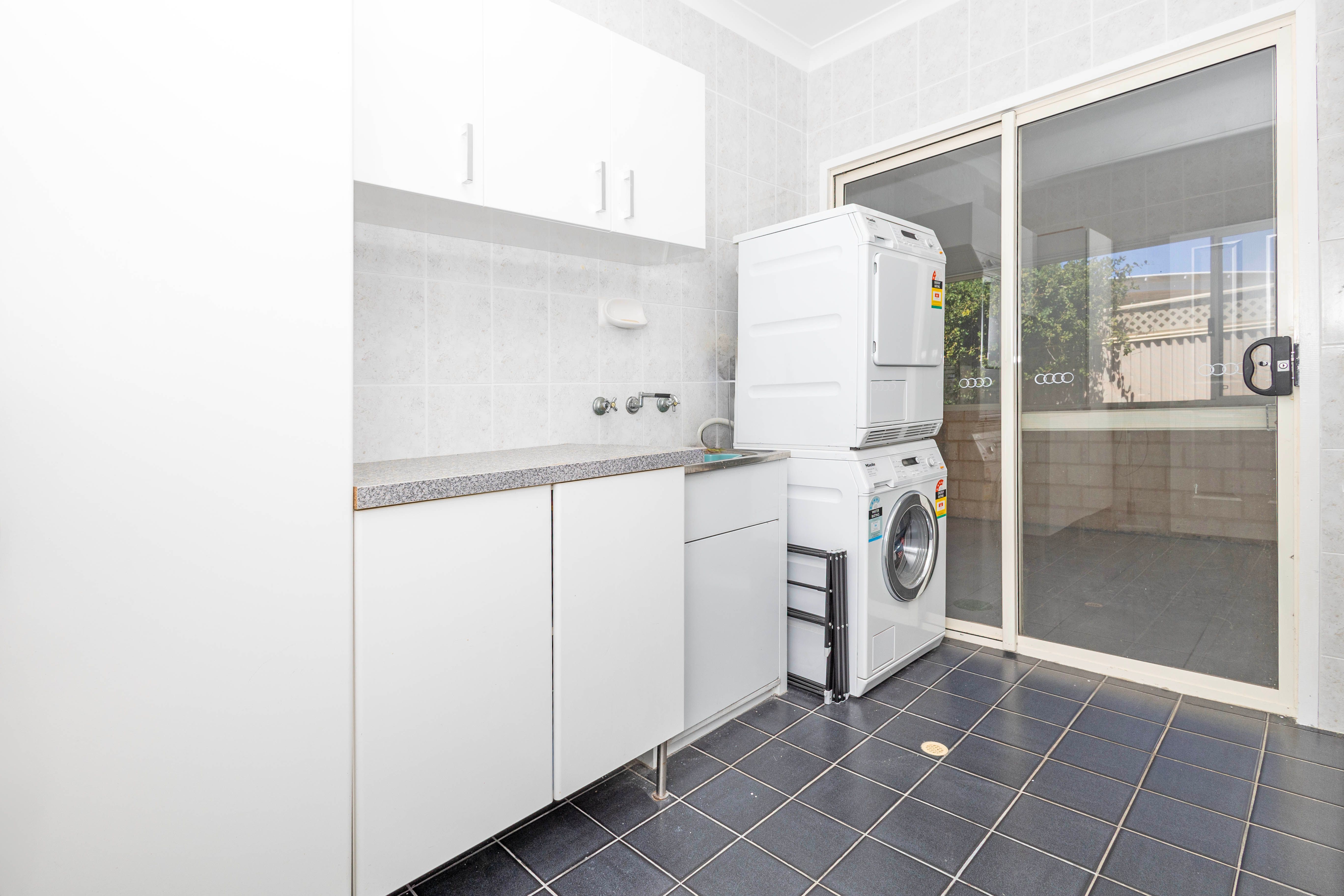 4 Peterson Place — photo 16 of 30