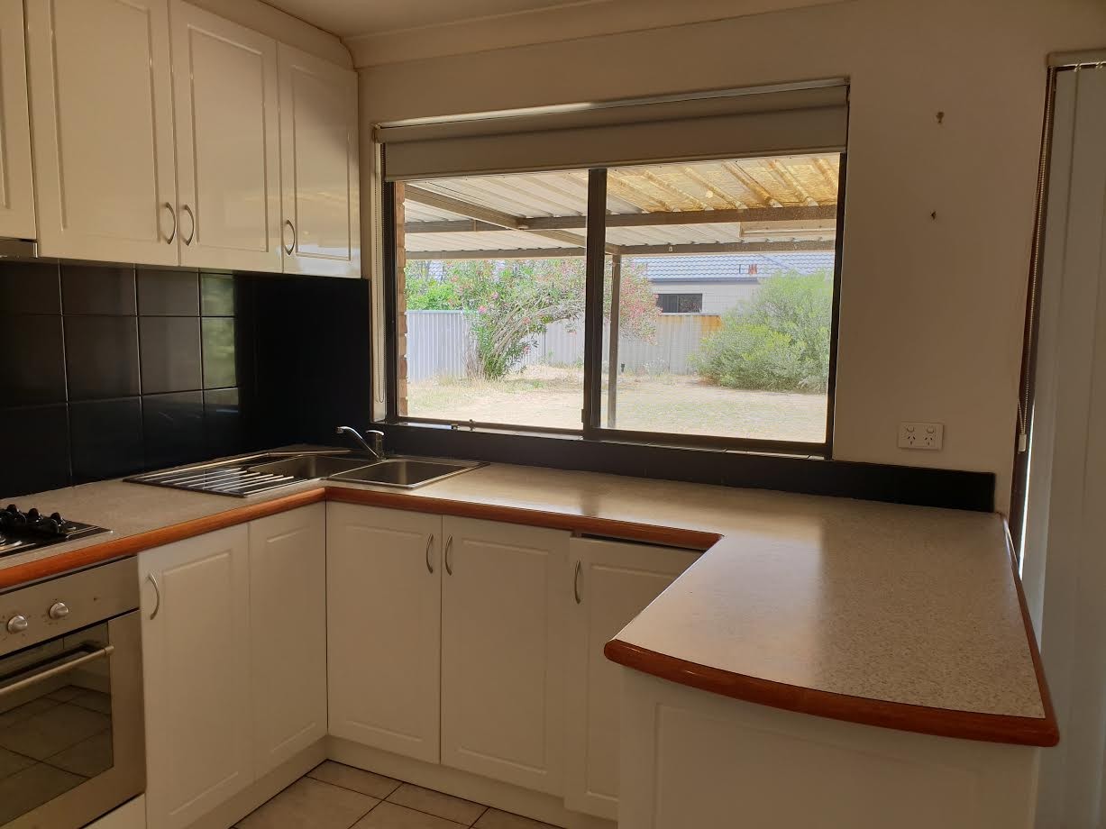 27 Avignon Way, Beechboro, WA 6063