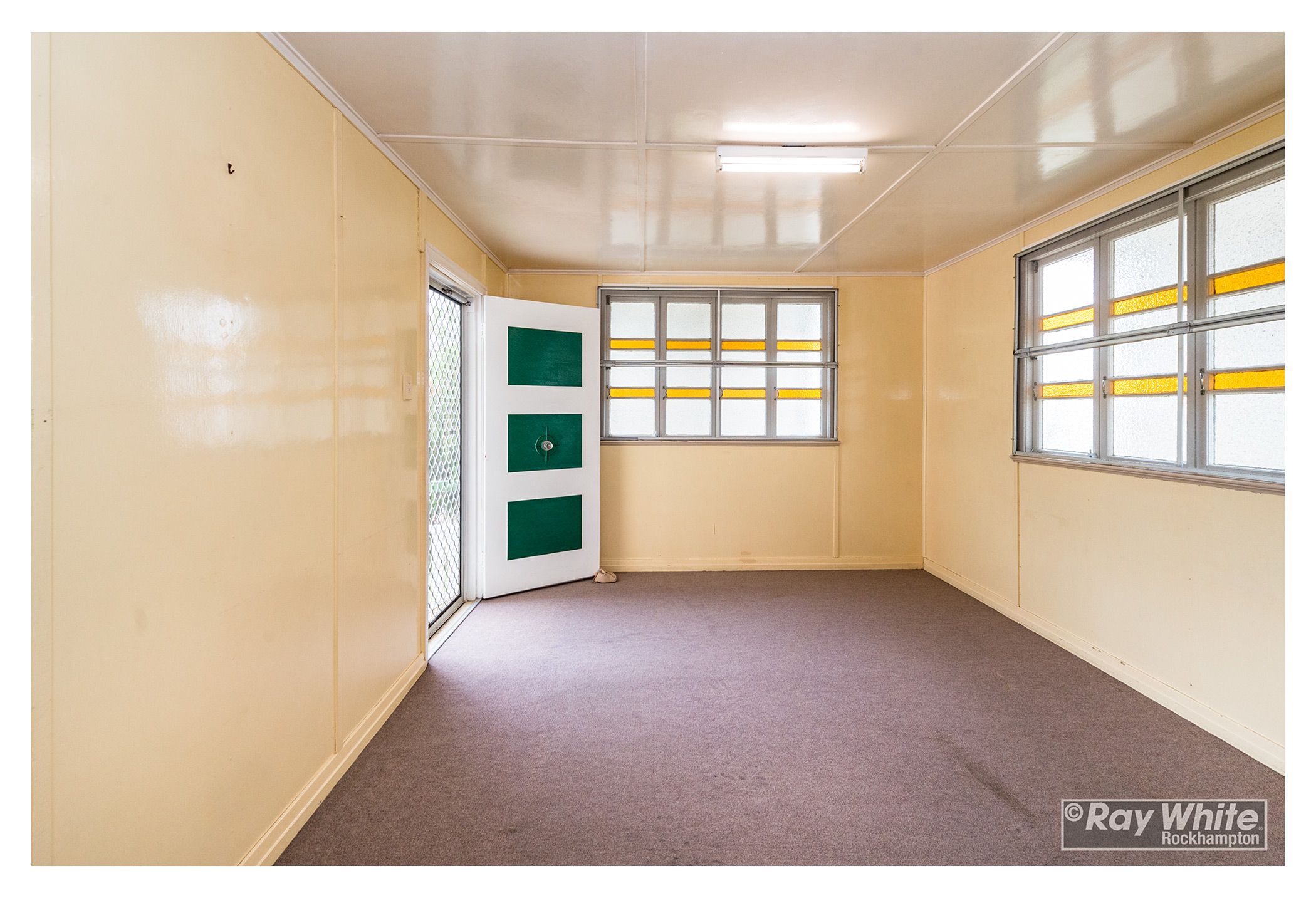 1 Tung Yeen Street, Park Avenue, QLD 4701