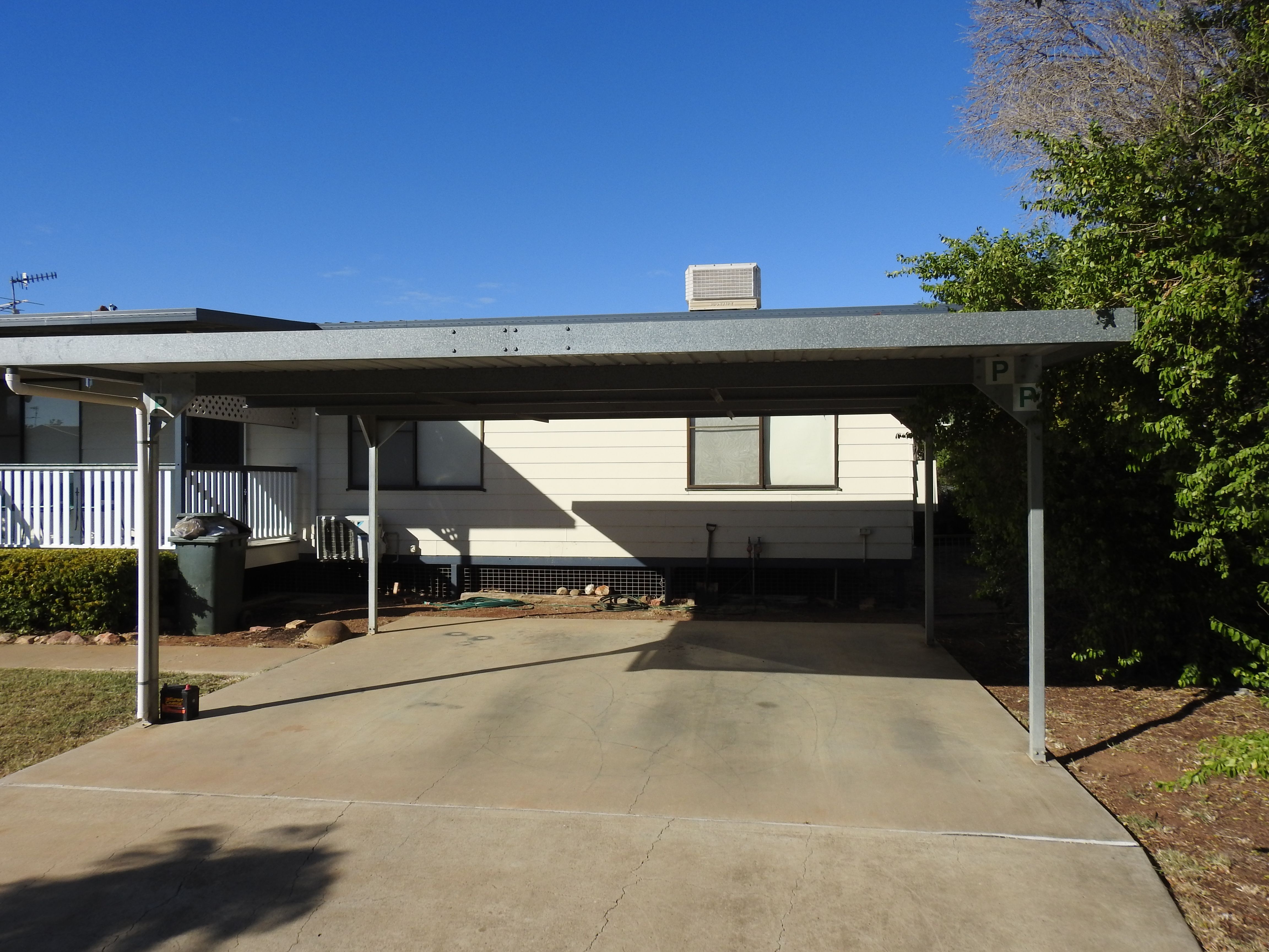17 Bluebird Court, Longreach, QLD 4730